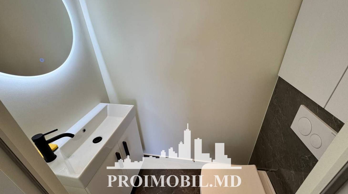 https://images.proimobil.md/0xzngVb0sxcbCsOUh-tFFjw6uVET72yQltCTG45NnGU/watermark:0.75:so:0:30:0.39/resize:fill:1460:816:1/gravity:ce/bG9jYWw6Ly8vZXN0YXRlL2xyLzk1MzYyMmM4LWRlMGUtNDgzYS1hMjRkLTU4YmIzYTMwZmZkNy5qcGVn