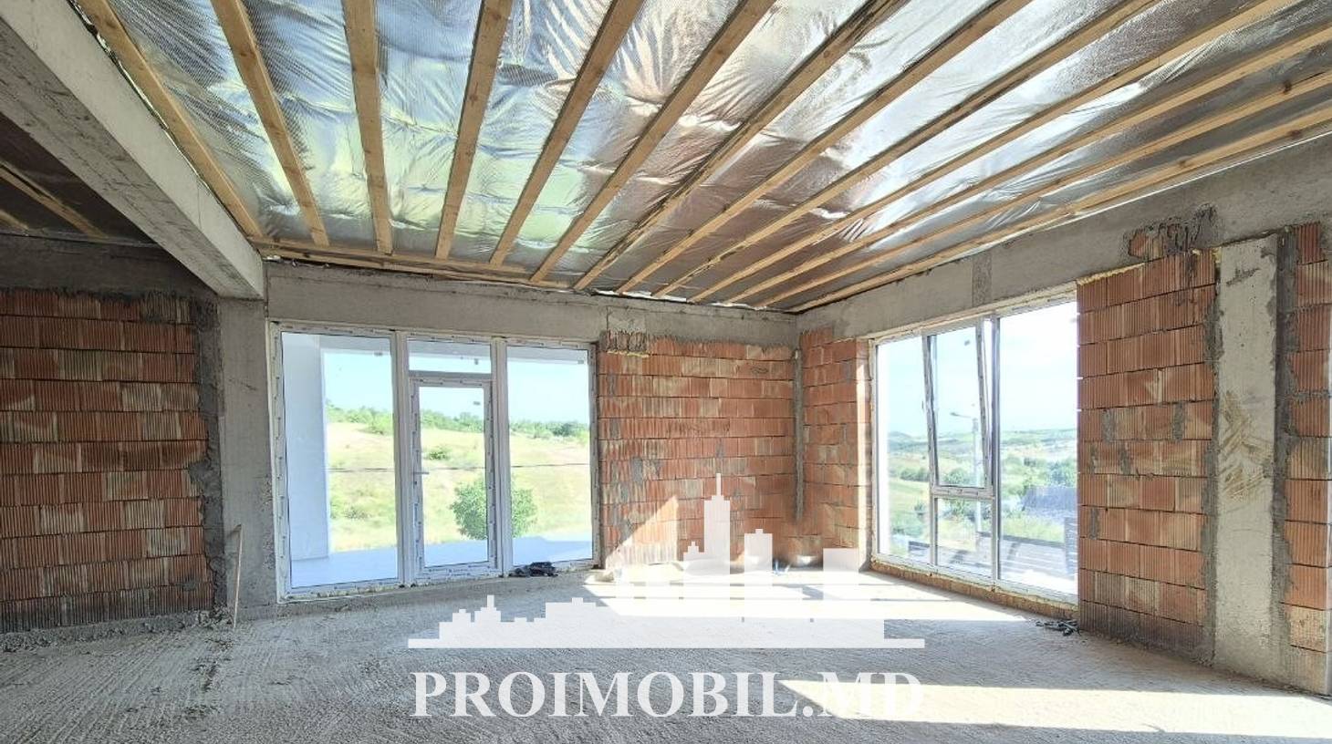 https://images.proimobil.md/0zDAUhwvBQkOTYYG_cDIiX8RH0hVqKGbStlRAituDro/watermark:0.75:so:0:30:0.39/resize:fill:1460:816:1/gravity:ce/bG9jYWw6Ly8vZXN0YXRlL2xyLzA4ZTdjYWM2LTFjYmItNDFlNy1hZjJjLWM2ODk3OGUzYWE2My5qcGVn