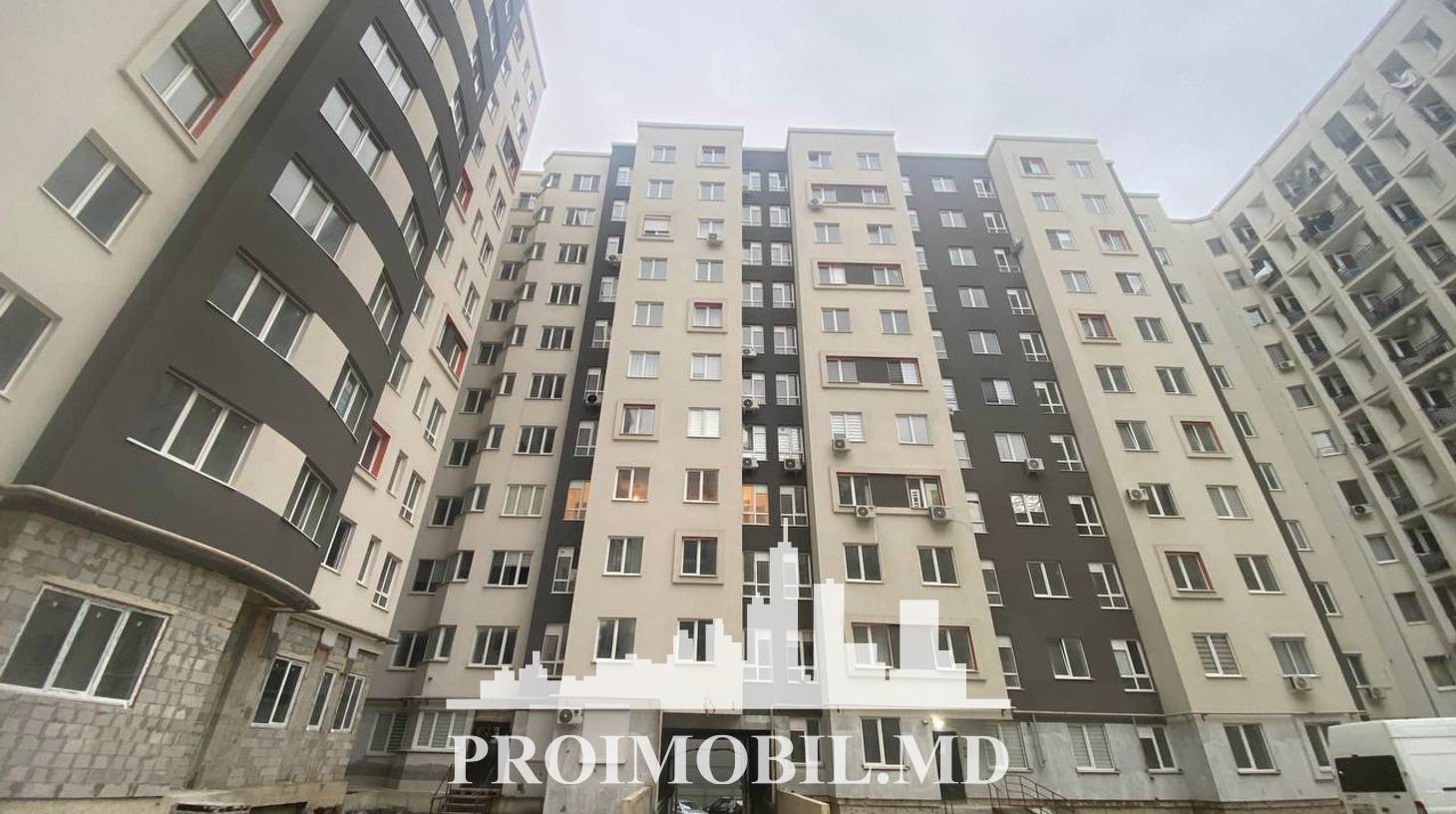 https://images.proimobil.md/0zQP8pgvU0_BPwOCSjdx5rT7x8WIXVc4kcqo4yVwmFY/watermark:0.75:so:0:30:0.39/resize:fill:1460:816:1/gravity:ce/bG9jYWw6Ly8vZXN0YXRlL2xyLzRhYmU4ZTM4LWM5MDctNGFkYy1hYzkwLTBjZWUyMWJiYzM5OC5qcGVn
