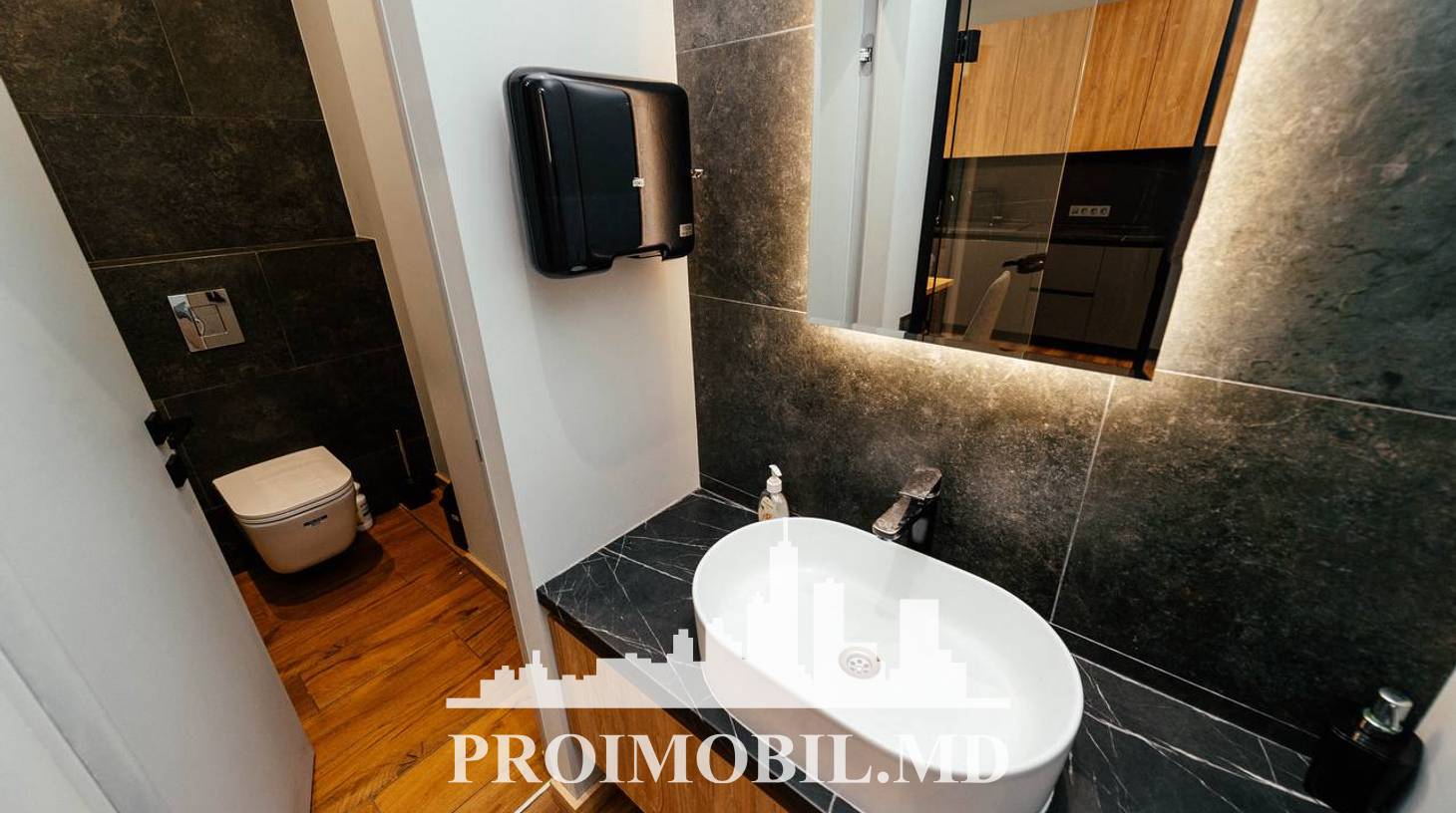 https://images.proimobil.md/13J4-OVIOWDJOoJ5cF5DNYupuVdzh5vkuphKadTPu2A/watermark:0.75:so:0:30:0.39/resize:fill:1460:816:1/gravity:ce/bG9jYWw6Ly8vZXN0YXRlL2xyLzZiOTQyZjU5LTQyZDMtNGYyMi1iOWFjLTJjYjEwZTgzNTYyZS5qcGVn