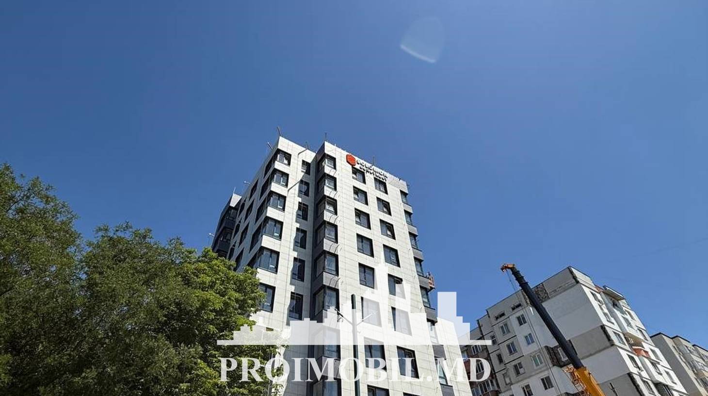 https://images.proimobil.md/14jrPLPNO8nrk1WpsuSDBXNZo2YglrY3027mQQ6fs6k/watermark:0.75:so:0:30:0.39/resize:fill:1460:816:1/gravity:ce/bG9jYWw6Ly8vZXN0YXRlL2xyLzZjMDUxNjMzLTNlZTEtNDFkOS1hZWVjLTM0ZTU1NGU4NDRiNS5qcGVn