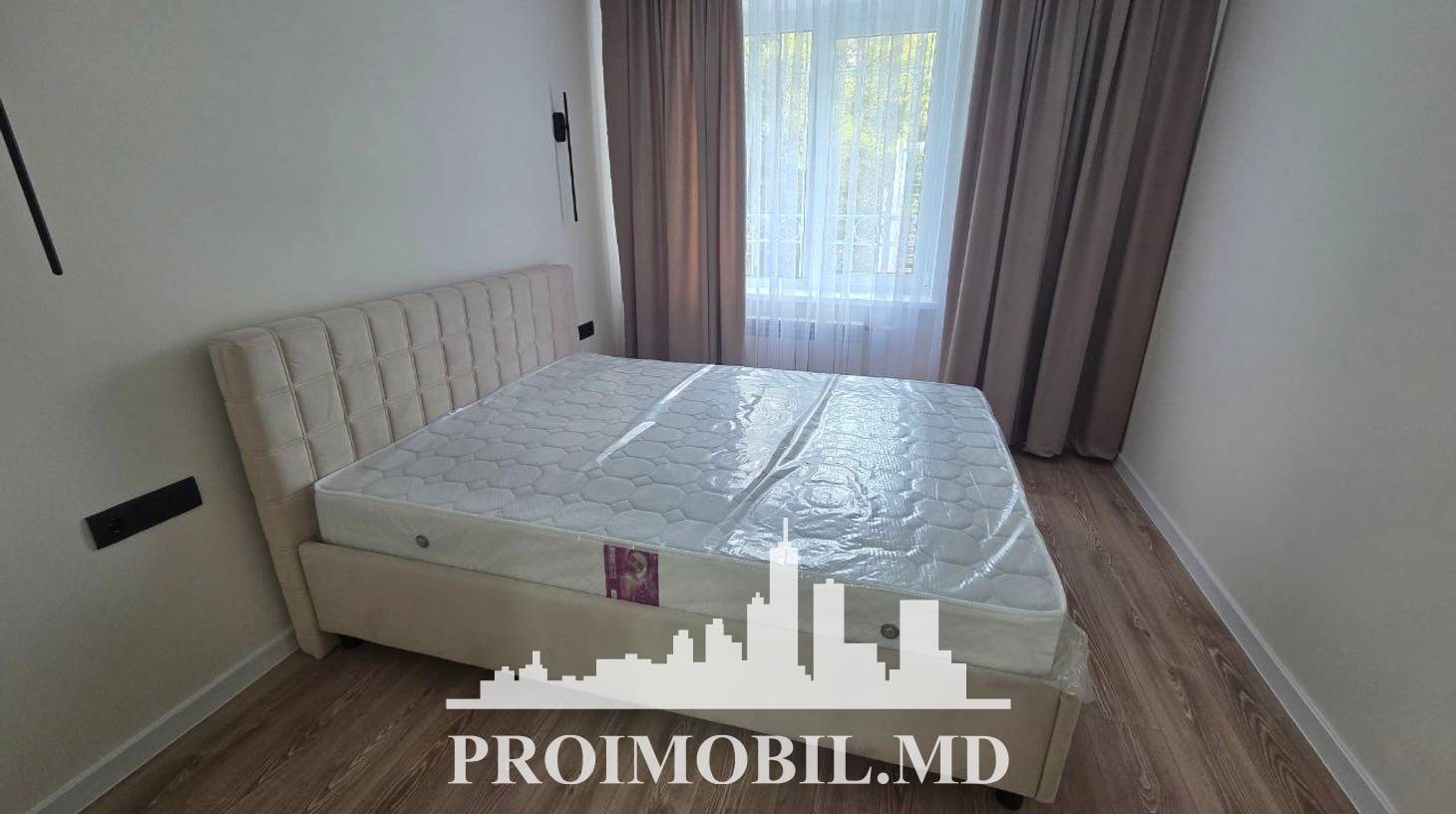 https://images.proimobil.md/151TZocBdYD71xgNF0mxAx7kiTp25ChNlCPvn03AJk4/watermark:0.75:so:0:30:0.39/resize:fill:1460:816:1/gravity:ce/bG9jYWw6Ly8vZXN0YXRlL2xyLzU3YmMzNmU1LTEwOWEtNDI4NS05ZDAyLTI2NGVkNzRlOTY5Yi5qcGVn