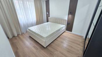 https://images.proimobil.md/16R-jknWgBIyIODh8FxLU5Bu2br6Eb-l820TxH60bDg/resize:fill:350:198:1/gravity:ce/bG9jYWw6Ly8vZXN0YXRlL2xyLzY5OTMwYzFkLWFiMTAtNDE1Ni04ZWRhLTM4N2I4NWNiMmVlZS5qcGVn