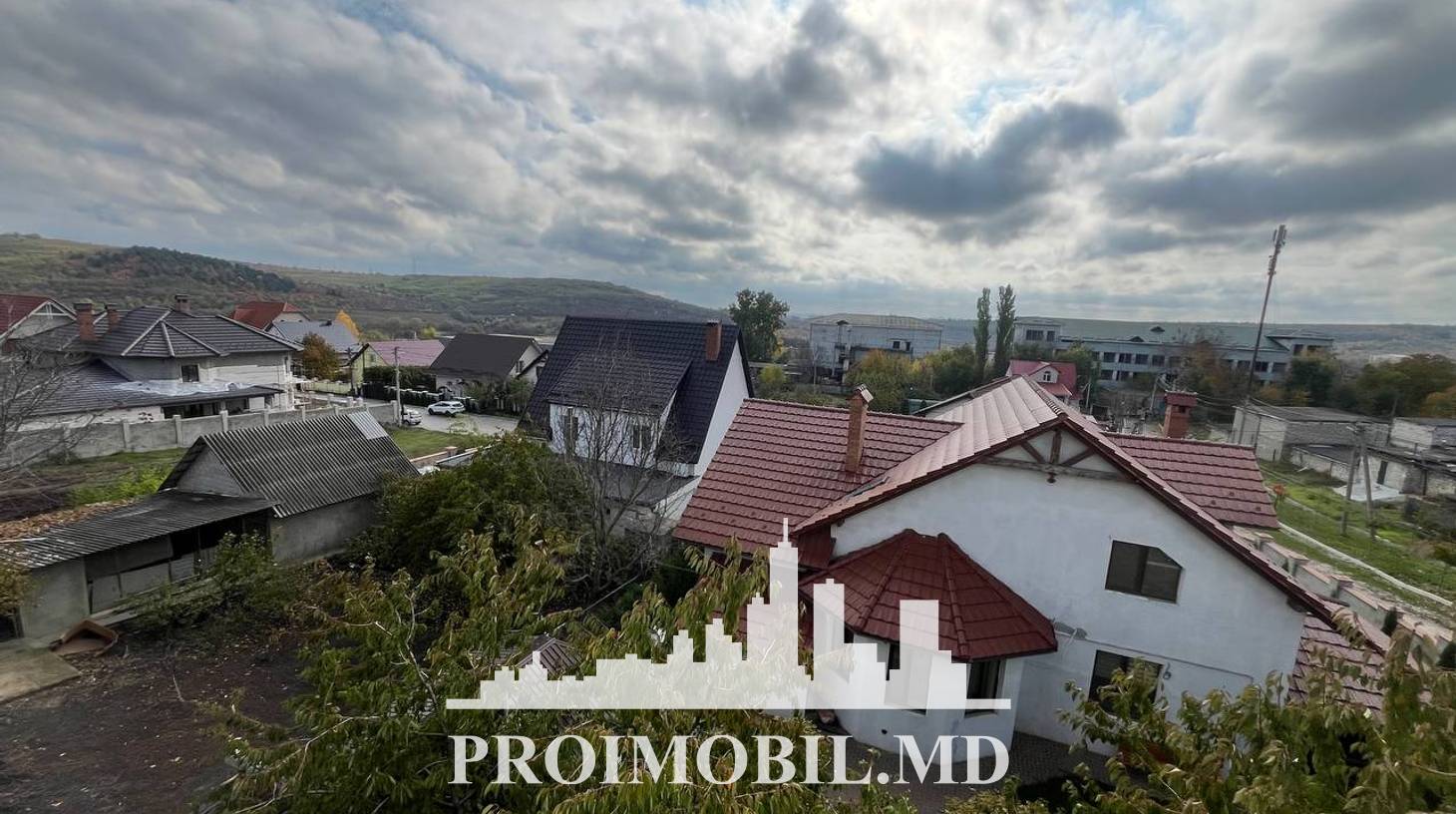 https://images.proimobil.md/18_lv9ofie3H1M1hE4h91d-GlRX069eRw7ibnc2QbIg/watermark:0.75:so:0:30:0.39/resize:fill:1460:816:1/gravity:ce/bG9jYWw6Ly8vZXN0YXRlL2xyLzkwMmUwNGY0LTQxNjMtNGMyNy04ZDAwLWQ0NTNkNDk0NDcwZC5qcGVn