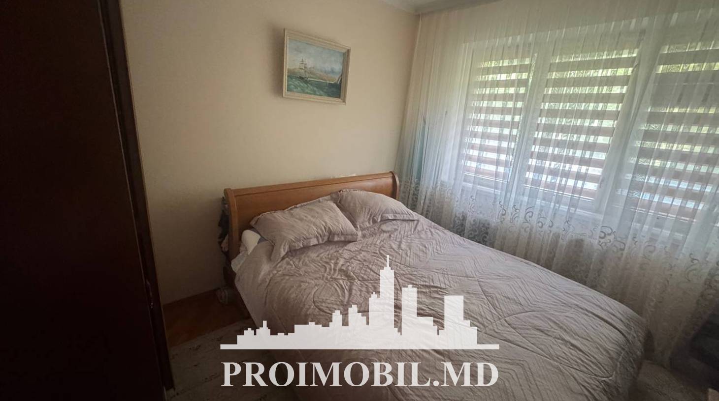 https://images.proimobil.md/18hzEtCh3tag3qrehgwfia1SI9MS5eyu6y1_V7fhrto/watermark:0.75:so:0:30:0.39/resize:fill:1460:816:1/gravity:ce/bG9jYWw6Ly8vZXN0YXRlL2xyLzM4OTYyMGI1LTA5ODctNGYxMS05YzI2LWI4NGI3OTdmMTU1Zi5qcGVn
