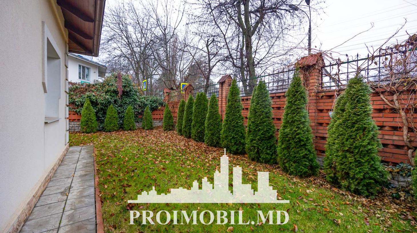 https://images.proimobil.md/1CTwgNmWxt0F5criZiz2nIeRk1NyXMoVPyvO722_3zA/watermark:0.75:so:0:30:0.39/resize:fill:1460:816:1/gravity:ce/bG9jYWw6Ly8vZXN0YXRlL2xyL2IxZDI2NDA0LTA3YmItNDg1OC1hM2YxLWE5YWY4MDA5YjBhNi5qcGVn