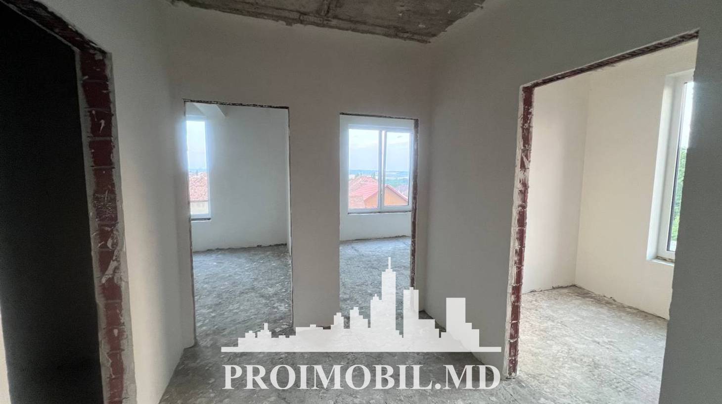 https://images.proimobil.md/1F0uP1SRyj_KZbDC0NHKcHz8JO2mIuBZ_um3Em99lf0/watermark:0.75:so:0:30:0.39/resize:fill:1460:816:1/gravity:ce/bG9jYWw6Ly8vZXN0YXRlL2xyL2E0MGZhNmUwLTc3NGEtNGFhMy1iOTg1LTE1ZmFhMzYyOGRkZC5qcGVn