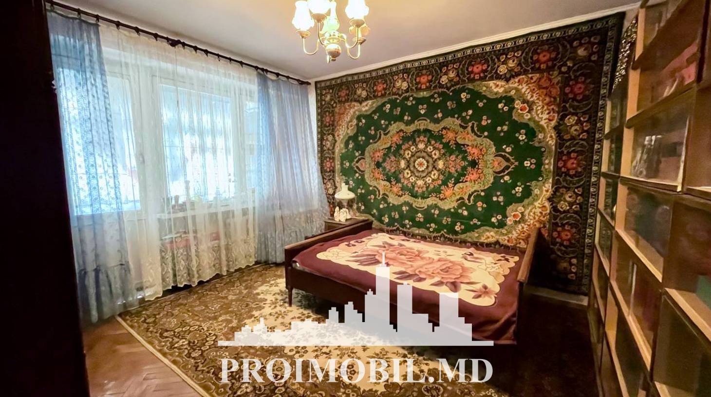 https://images.proimobil.md/1F6VSYHxZ1LgtnfGD19mUyaC0u0OSVAwFgxuIoNemlU/watermark:0.75:so:0:30:0.39/resize:fill:1460:816:1/gravity:ce/bG9jYWw6Ly8vZXN0YXRlL2xyL2JiNzAzMzZjLThjMjctNDVjMS1iN2VlLTEyZTk2OTMyMDBjMy5qcGVn