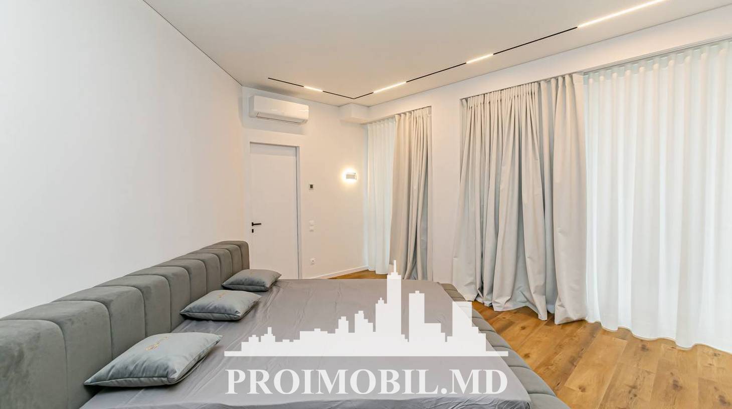 https://images.proimobil.md/1FI7afgn-SdxBxnq4HnjIVXoKm11G2gkTFucljdDyqE/watermark:0.75:so:0:30:0.39/resize:fill:1460:816:1/gravity:ce/bG9jYWw6Ly8vZXN0YXRlL2xyLzQ1ZGFiY2M2LTNmZmQtNDAxOS1iYzMxLWFlZDVlMTFjZmYwYS5qcGVn