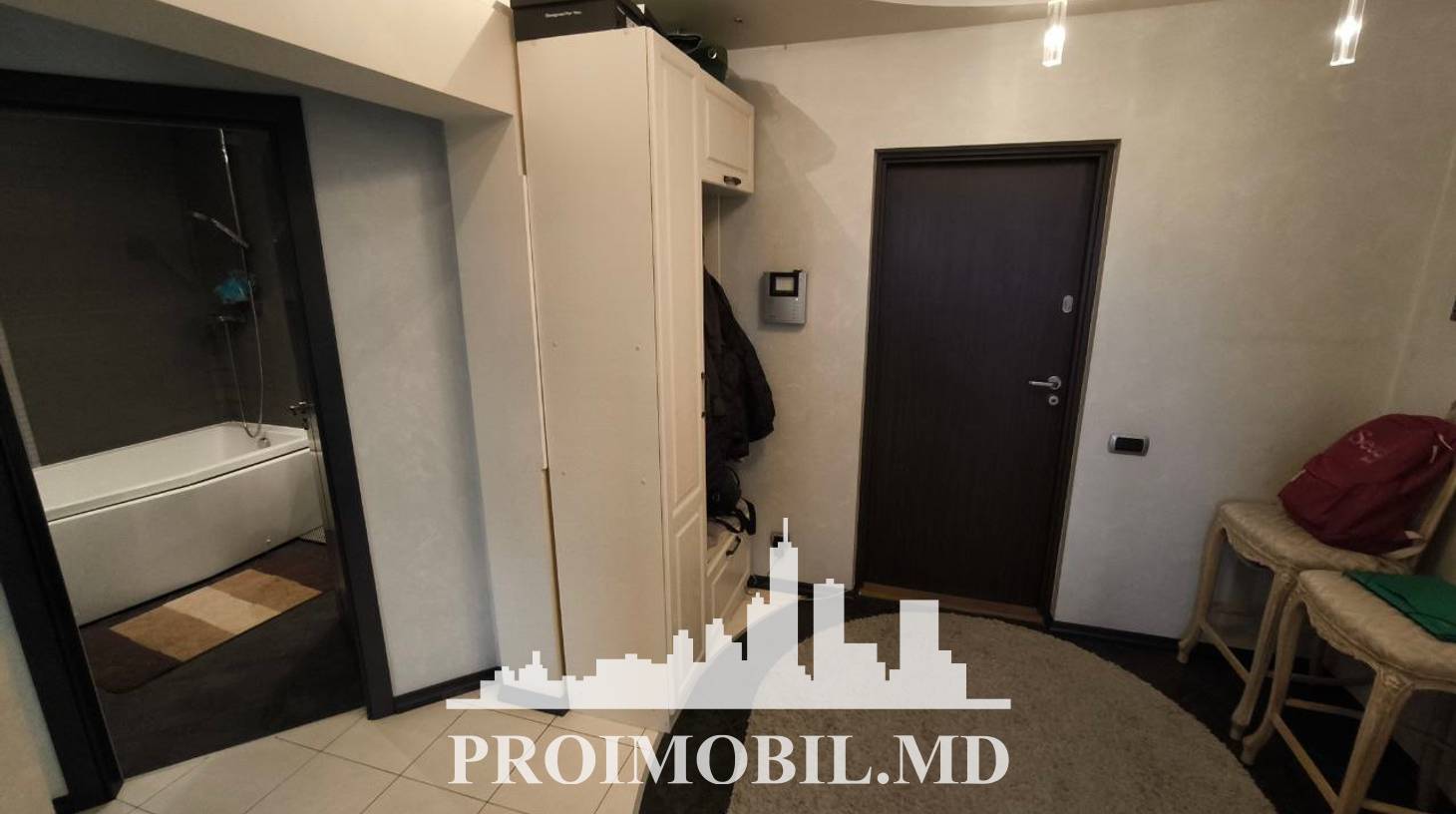 https://images.proimobil.md/1FiXwogx46vlK81thy0fMoHgkyh15zQs1nykCyfLEn0/watermark:0.75:so:0:30:0.39/resize:fill:1460:816:1/gravity:ce/bG9jYWw6Ly8vZXN0YXRlL2xyL2ZkZDJiZTdhLWFlZDAtNGZlNC04NmJhLTgzMjExMTVjNDA4ZC5qcGVn