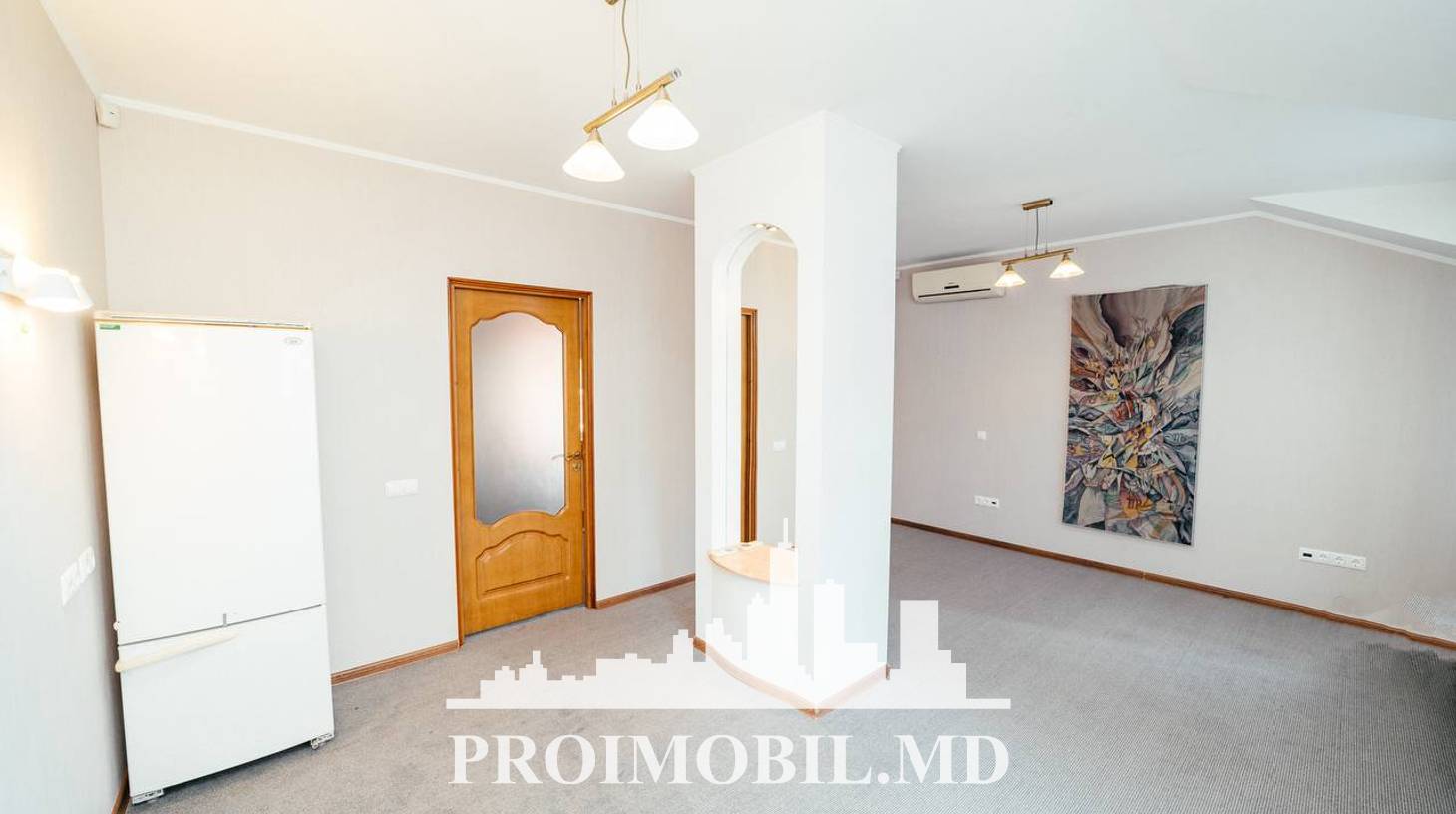 https://images.proimobil.md/1LlhEpd0s52tBTgCB9Sq5CVGziY8rPKUii7xiKiz654/watermark:0.75:so:0:30:0.39/resize:fill:1460:816:1/gravity:ce/bG9jYWw6Ly8vZXN0YXRlL2xyLzRhYTg1NzYwLWVjYjctNDJjYS1iZDQwLThjNDkzNGQ0Y2E1Yi5qcGVn