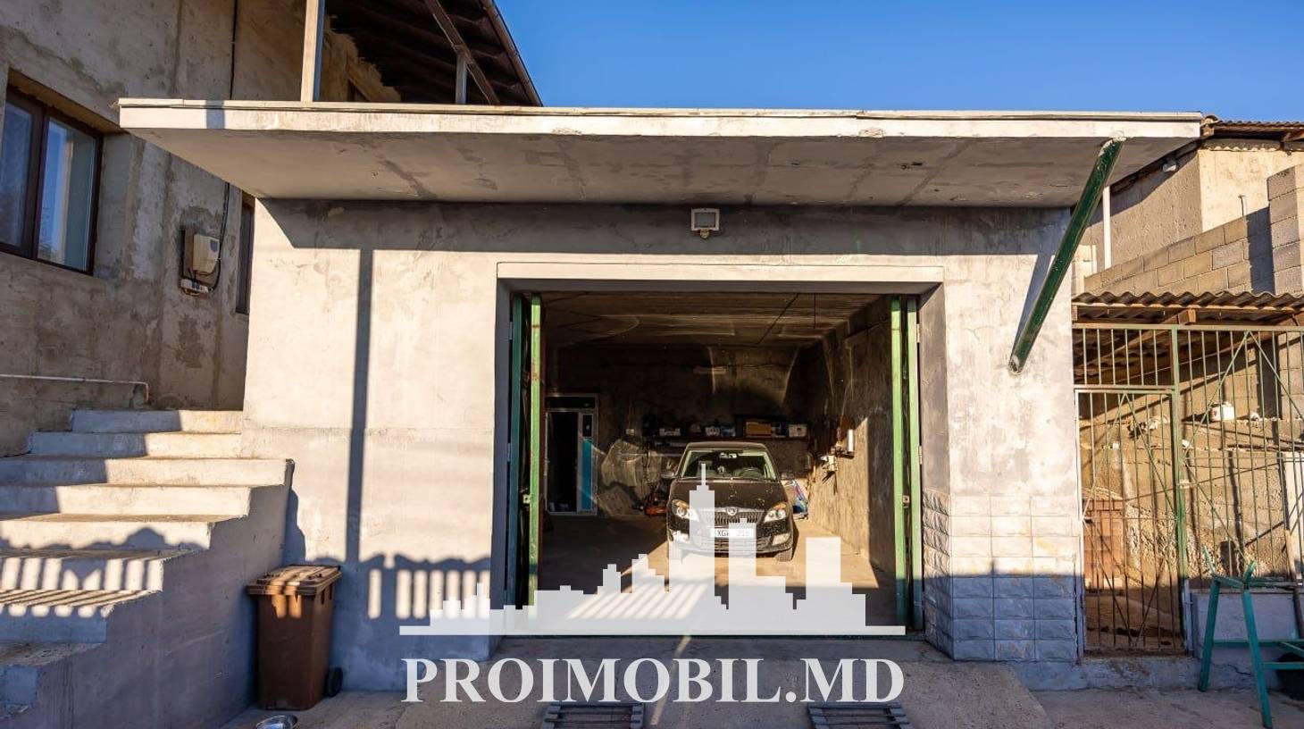 https://images.proimobil.md/1O5q-0NEvOJgmqDo8fIfqeLL7Re3AFqvGwVZq6FxJeQ/watermark:0.75:so:0:30:0.39/resize:fill:1460:816:1/gravity:ce/bG9jYWw6Ly8vZXN0YXRlL2xyL2JjZWMyNjczLWI1NmYtNGI1OS05ZWUwLTcxOGU2YTMxY2U1ZS5qcGVn