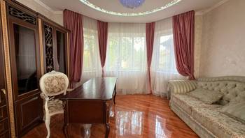 https://images.proimobil.md/1TqpKVPte7DyntlXkH20WNueQ8RbSTMn4r6xMJ7zU3g/resize:fill:350:198:1/gravity:ce/bG9jYWw6Ly8vZXN0YXRlL2xyL2VmNjQ1ZDJlLTFjOTUtNDQyYi1hMmE0LTIzNTM2ZjE5ZDcxMy5qcGVn