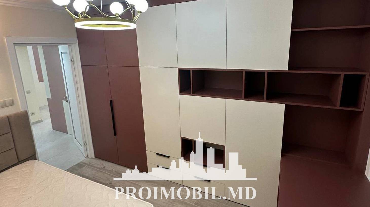 https://images.proimobil.md/1W3SDbXGtSeHBzQkJv6zfGSoQDGJe_l9MNfUHJg9BYI/watermark:0.75:so:0:30:0.39/resize:fill:1460:816:1/gravity:ce/bG9jYWw6Ly8vZXN0YXRlL2xyLzQwYzUxNDNlLTI5OGItNDlmNC1iM2VmLTAxYWY2NDA1MDNmYy5qcGVn