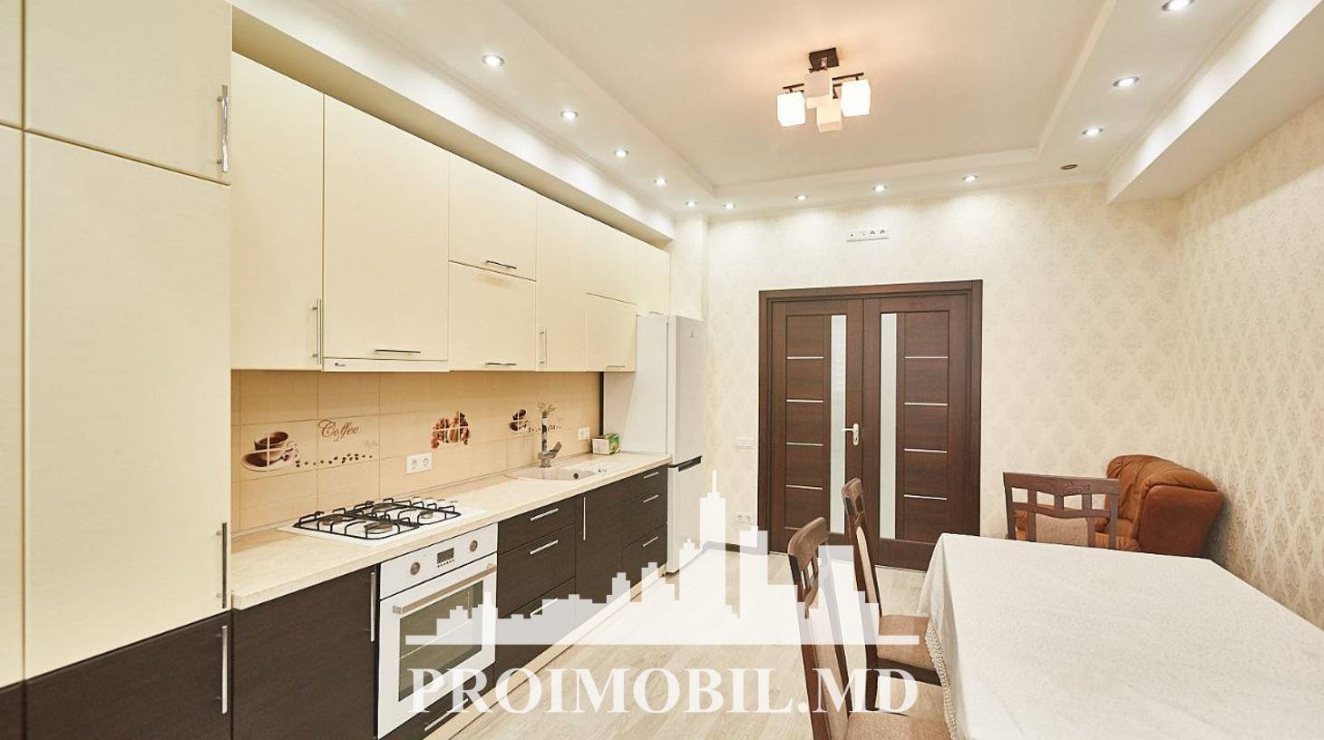 https://images.proimobil.md/1XpjVyIP6dk7ZvOj5rkGWyLEmdNKdDM0_3LyuP6BNq4/watermark:0.75:so:0:30:0.39/resize:fill:1460:816:1/gravity:ce/bG9jYWw6Ly8vZXN0YXRlL2xyLzBmYTNjOTljLTkxZmMtNDc1Ny1hZDUzLWQ2MmU1NjVjODIxMC5qcGVn
