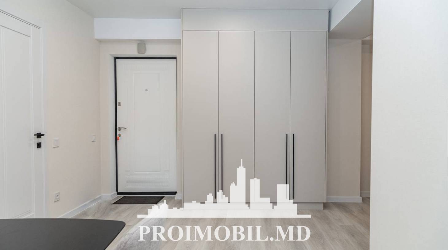 https://images.proimobil.md/1ZybdTGXBsPW_l1yfwNdn9nmZESftHkKXJtAVvP1V6Q/watermark:0.75:so:0:30:0.39/resize:fill:1460:816:1/gravity:ce/bG9jYWw6Ly8vZXN0YXRlL2xyLzNjYmU1ZjZjLTA2ZjQtNDk1Mi1iMWZkLWE5OGNiOTFjNmY3YS5qcGVn