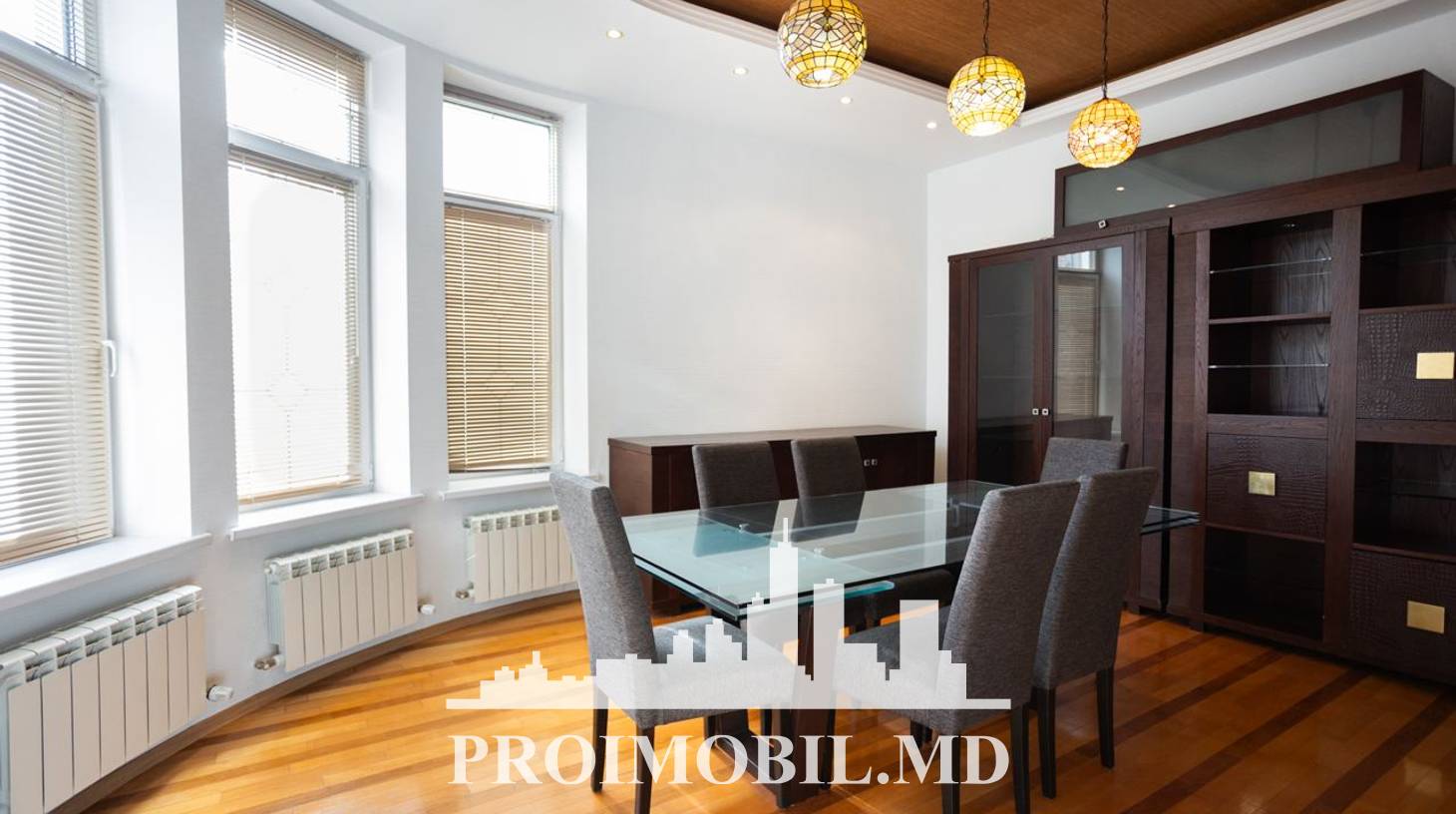 https://images.proimobil.md/1cL7dkD9qKioz9RwpVy0mHqRgAiEGYOqU2afVUEN0co/watermark:0.75:so:0:30:0.39/resize:fill:1460:816:1/gravity:ce/bG9jYWw6Ly8vZXN0YXRlL2xyLzRlMTEyNGQ1LTg4NmItNDcyZC05ZjYyLTk4MjUwNTk1MzM0ZS5qcGVn