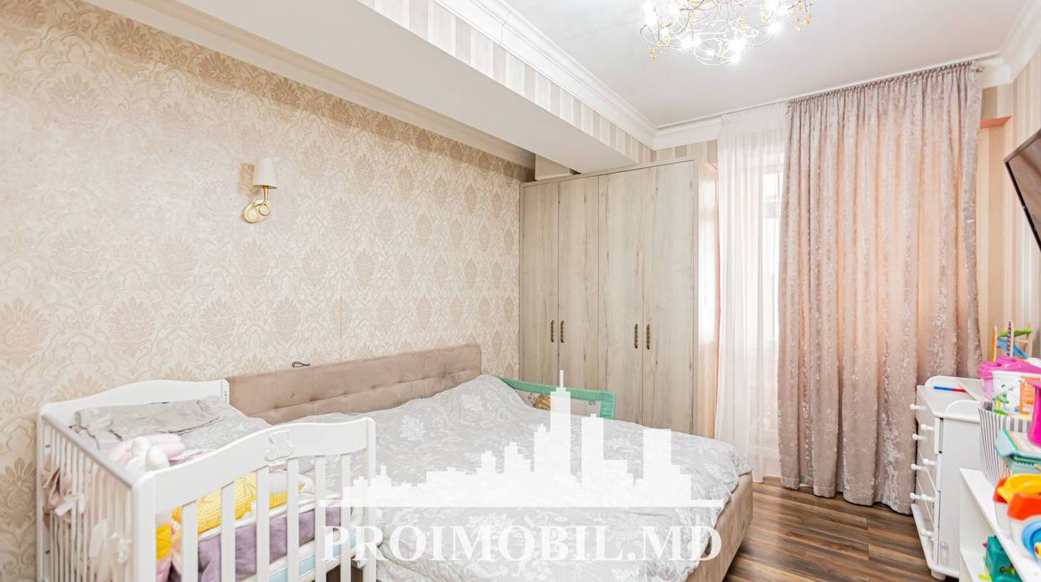 https://images.proimobil.md/1cw3sisc7hMNDBDeTETphAtiX5r3I-kpJ72axCuX7qI/watermark:0.75:so:0:30:0.39/resize:fill:1460:816:1/gravity:ce/bG9jYWw6Ly8vZXN0YXRlL2xyL2ZlZmUyZGUyLTI2NWQtNDFiMy1hZTVhLWJkODg2Nzk1YzUyNC5qcGVn