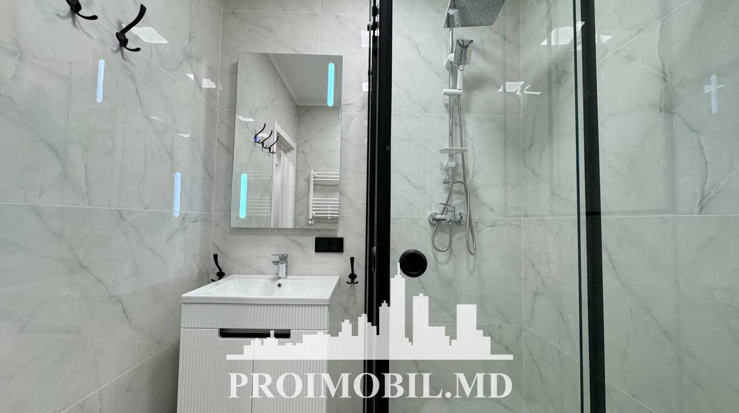 https://images.proimobil.md/1eXvv1NUSxr_D7vc33W66vxLwfot_Xth8fEzjCsjemY/watermark:0.75:so:0:30:0.39/resize:fill:1460:816:1/gravity:ce/bG9jYWw6Ly8vZXN0YXRlL2xyLzdmY2M0NzNiLTVlMGQtNDM0MC05ZTk3LWNmMmJkOTQxZjJhOC5qcGVn