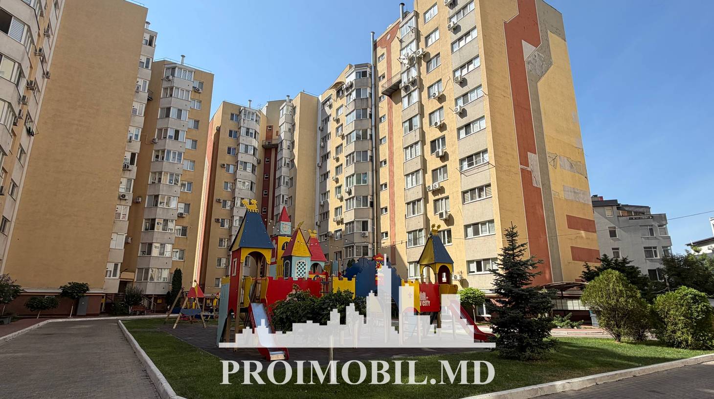 https://images.proimobil.md/1hNdVeu1svkP29BD9hDcTcFOloOFy09P_P5gFVOQkMM/watermark:0.75:so:0:30:0.39/resize:fill:1460:816:1/gravity:ce/bG9jYWw6Ly8vZXN0YXRlL2xyL2NlZTJhZGE0LWZiM2QtNGI0Zi1iOTQzLWMxODlkYWQ3NGIyMS5qcGVn