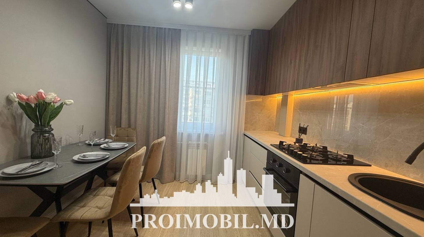 https://images.proimobil.md/1iMB9HCS-XEa_t8BginJXbUPULB9_CC7e0I7QrT9A6k/watermark:0.75:so:0:30:0.39/resize:fill:1460:816:1/gravity:ce/bG9jYWw6Ly8vZXN0YXRlL2xyLzMyNjQxMzQ1LTBlZmEtNDA0Ni04NDY1LWU2OTZmMGNiNmI4Yi5qcGVn