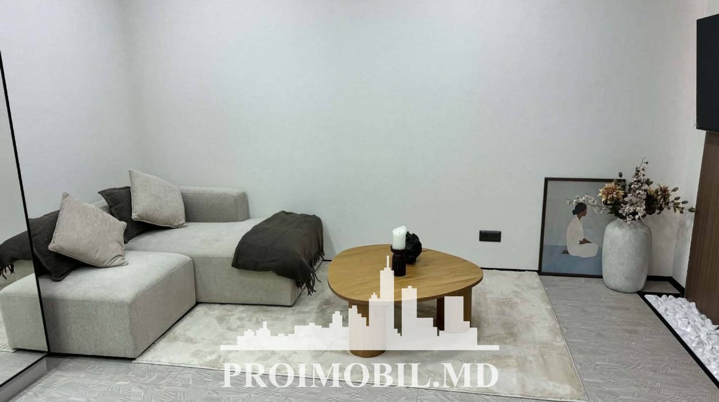 https://images.proimobil.md/1o7EYe8Ui-UYzyT6OWwYN5gL5qKk-jV2IwsCx44e-ro/watermark:0.75:so:0:30:0.39/resize:fill:1460:816:1/gravity:ce/bG9jYWw6Ly8vZXN0YXRlL2xyLzM1MmFiZjA1LWFlNzMtNDQ2Ny04NGFhLWZiMmExNDk1ZGQwMC5qcGVn