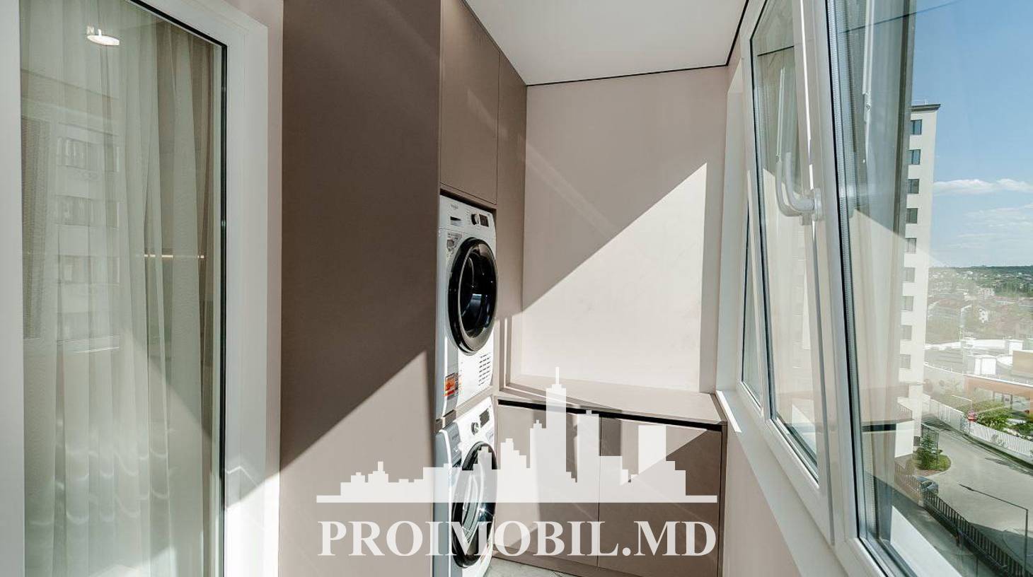 https://images.proimobil.md/1ovQXn9uPUcbGXofxHL_SuvAkvwlkRnmiATwaFAVZQs/watermark:0.75:so:0:30:0.39/resize:fill:1460:816:1/gravity:ce/bG9jYWw6Ly8vZXN0YXRlL2xyL2U5N2U4NDQ1LTY0MWMtNGJkNi1iODRmLTFmNTZlZmE4ZjY2Ni5qcGVn