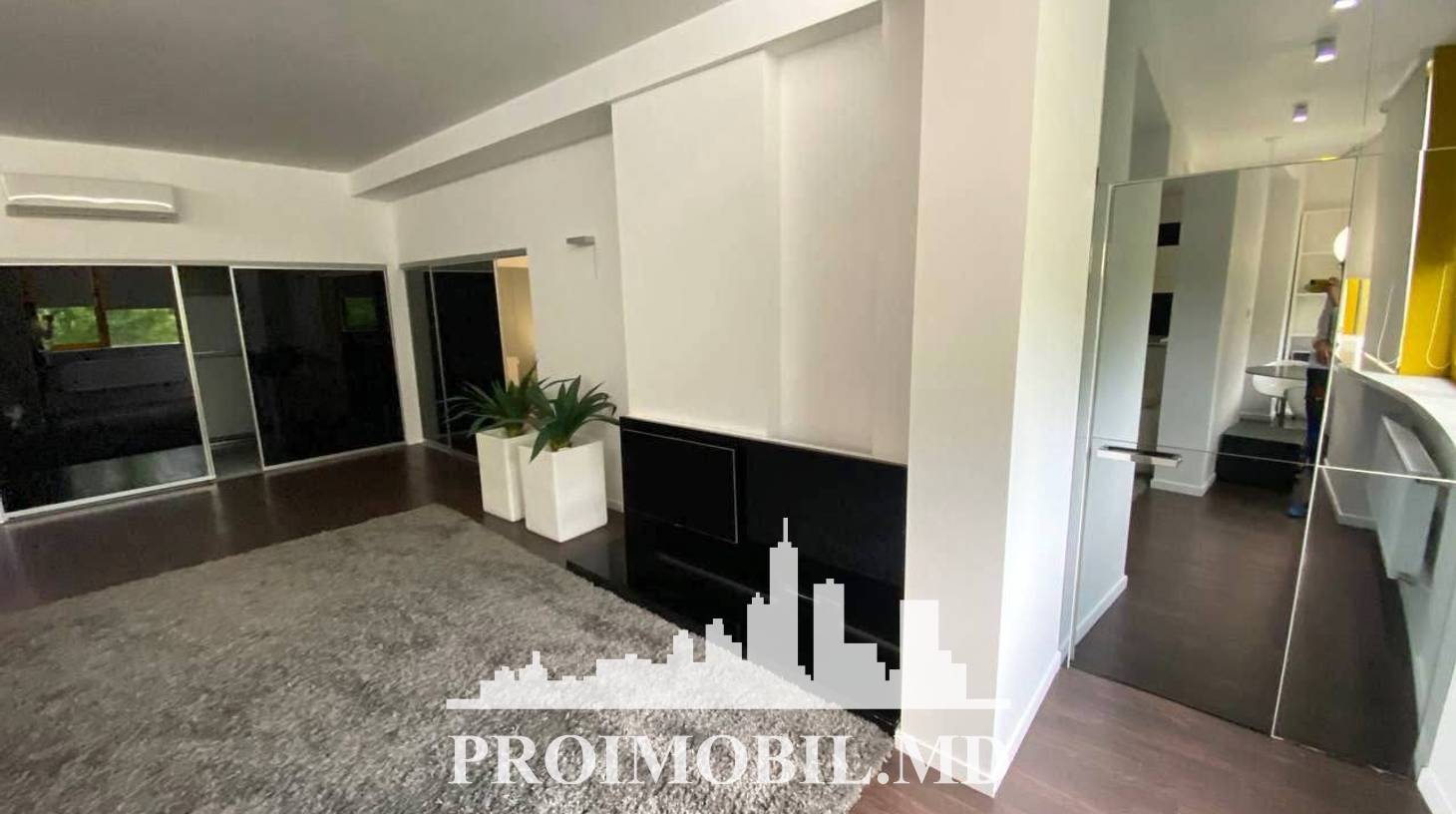 https://images.proimobil.md/1t5MTXl-9YJ6ZObc47vOudmHDaGGaC5q51dDGoXzd7A/watermark:0.75:so:0:30:0.39/resize:fill:1460:816:1/gravity:ce/bG9jYWw6Ly8vZXN0YXRlL2xyL2RmZDNhMzdhLTJhOTctNGQ1Yi1iYzQyLWJjODIzNzk3YjBmZC5qcGVn