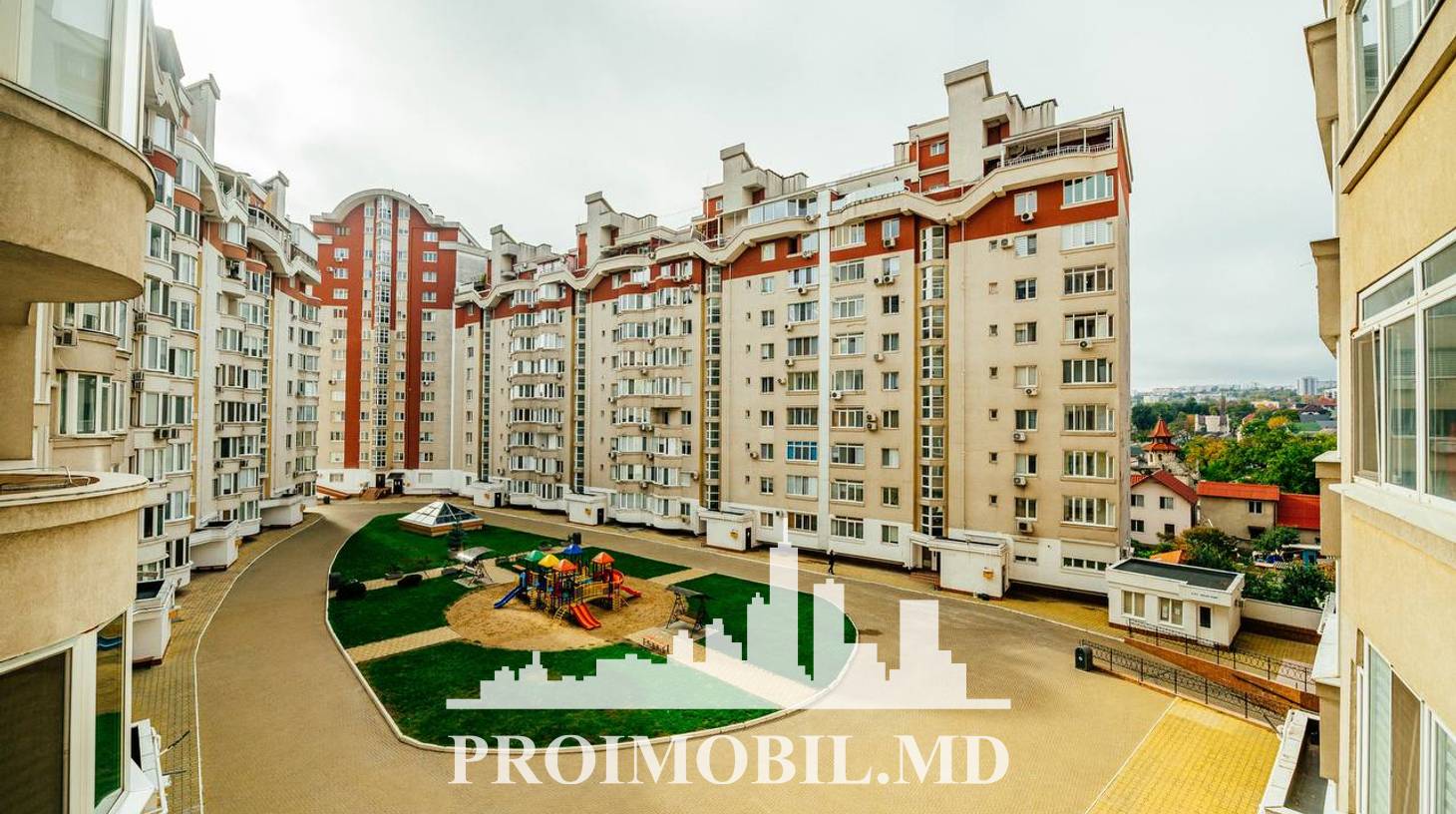https://images.proimobil.md/1vhA4l4tBSsj2eKjNtM7B8NPInQDtJ8ZFEL79grMqhI/watermark:0.75:so:0:30:0.39/resize:fill:1460:816:1/gravity:ce/bG9jYWw6Ly8vZXN0YXRlL2xyLzlmNTc5YTA0LTY0NjctNGIwOC04NjI1LWE4YzcyZmIyN2ViNC5qcGVn