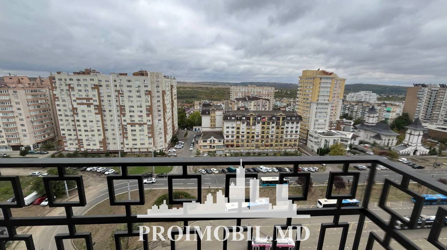 https://images.proimobil.md/1wgYZS3mGqJOWNrAdAalFV4z3Qns5mKs6mVYYxo5ono/watermark:0.75:so:0:30:0.39/resize:fill:1460:816:1/gravity:ce/bG9jYWw6Ly8vZXN0YXRlL2xyLzczNWEyOGExLTE4ODItNGE1YS04OGFkLTYwNzg2M2RkM2JlMi5qcGVn