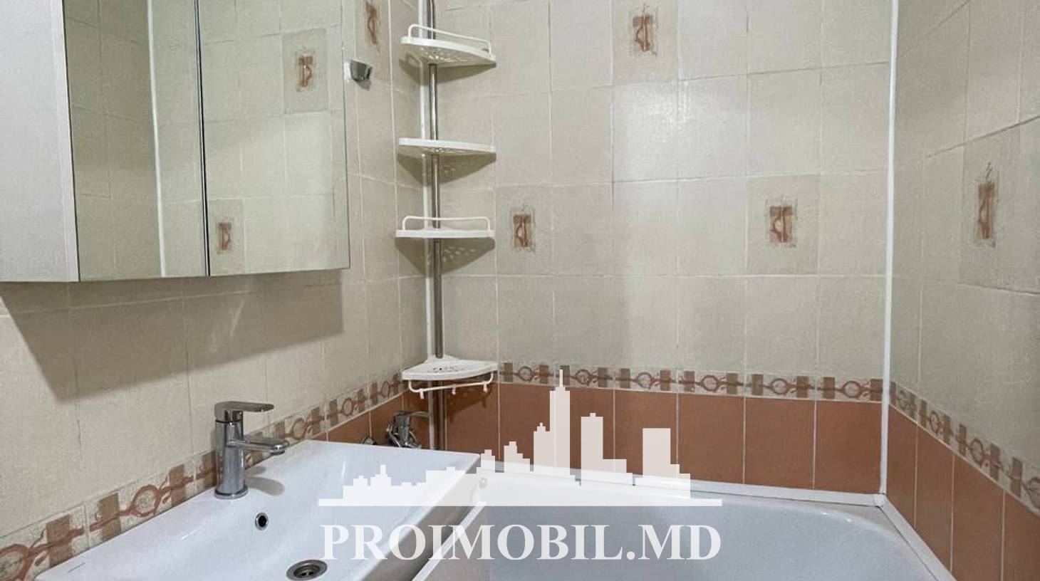 https://images.proimobil.md/1zZkOmIvW9vcJxq2D8-BXgECs286Uewx4BRbUg2_qaM/watermark:0.75:so:0:30:0.39/resize:fill:1460:816:1/gravity:ce/bG9jYWw6Ly8vZXN0YXRlL2xyLzFhNjA5ZTc1LWFhYzEtNDk5Yy05ZGRlLWY2NWU4NTJiOGRiZC5qcGVn