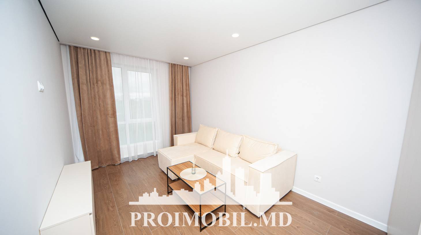 https://images.proimobil.md/21e5HEvlTC8LqhaT52cal06TB21jt1wOyTp4d2XXW9Y/watermark:0.75:so:0:30:0.39/resize:fill:1460:816:1/gravity:ce/bG9jYWw6Ly8vZXN0YXRlL2xyL2MxYTRiOTcyLTNkNGEtNDJlMC1iOTg0LTA0OTRmMzBiNDNlOS5qcGVn