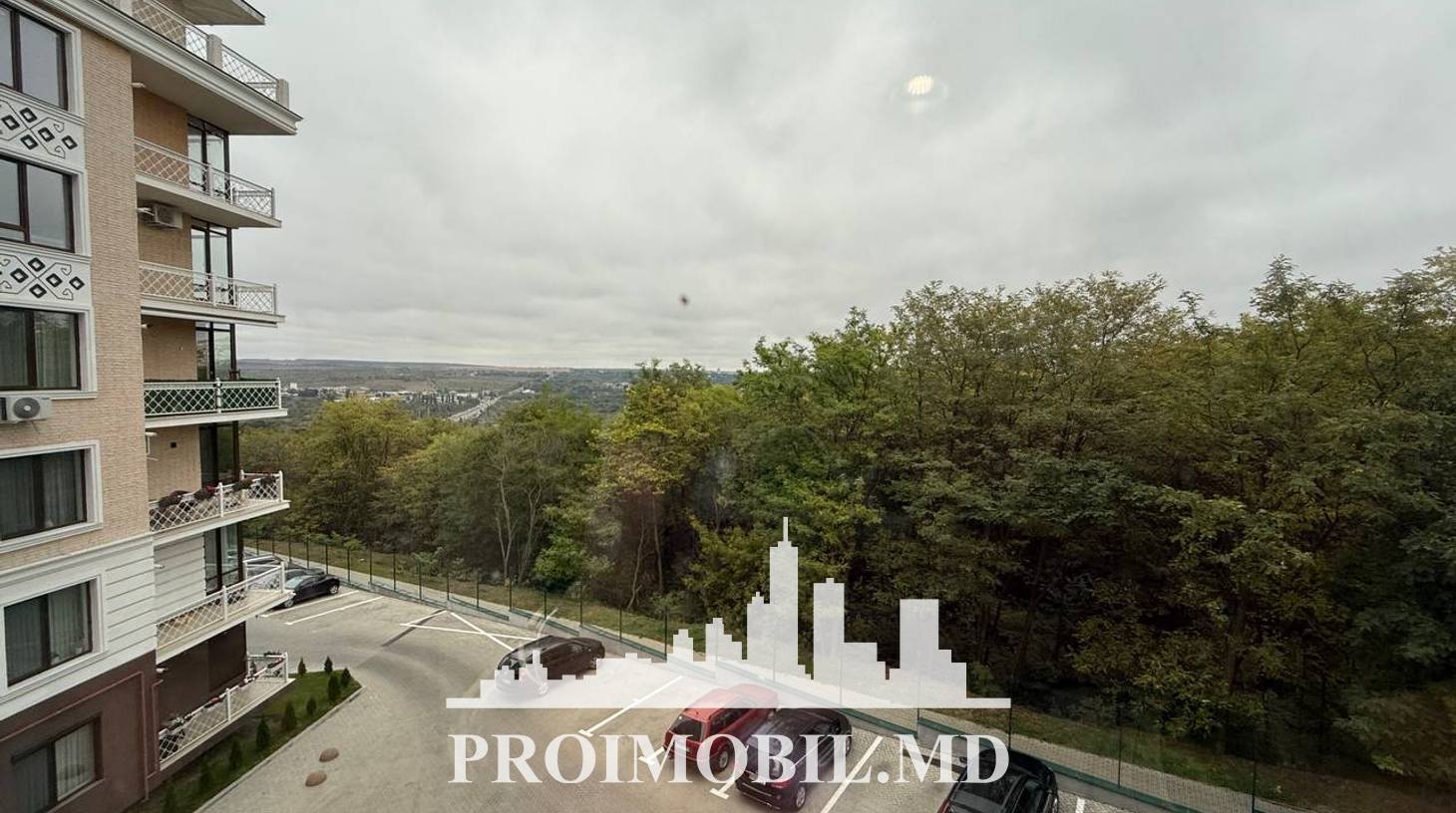 https://images.proimobil.md/27WF1Pf546U3LxZnfCDk5ccpkxT-32HqI_zCOtoNWew/watermark:0.75:so:0:30:0.39/resize:fill:1460:816:1/gravity:ce/bG9jYWw6Ly8vZXN0YXRlL2xyLzU3ZjRhNjIwLWJlYWMtNGUwNi1hZWI5LTBiYWQ3ZDQ0MjliNS5qcGVn