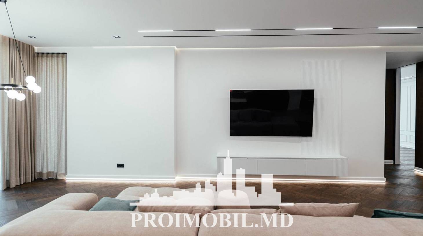 https://images.proimobil.md/2AD3H7nGoWFqkvDGpjgx-oeZRcaDpWIUJieSOEN5Roc/watermark:0.75:so:0:30:0.39/resize:fill:1460:816:1/gravity:ce/bG9jYWw6Ly8vZXN0YXRlL2xyLzE4YTlmNzA2LTYwMTUtNDMzNS04ZGIyLTk2MGI2MDU5MDEwZC5qcGVn