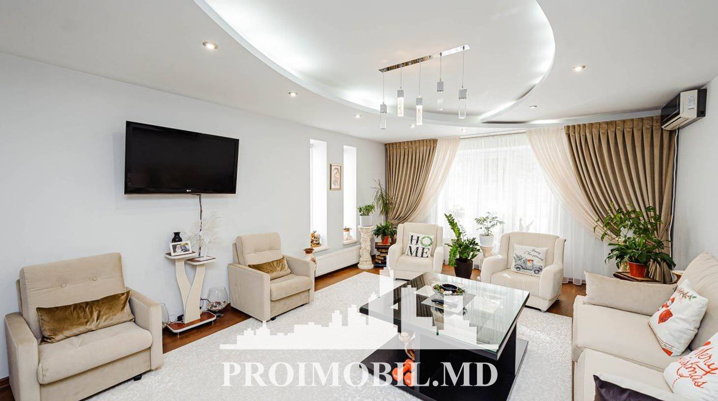 https://images.proimobil.md/2GKjQ-RP62RBO5WnQN5iPMEbnSniGPFYnTv6ECFLdCw/watermark:0.75:so:0:30:0.39/resize:fill:1460:816:1/gravity:ce/bG9jYWw6Ly8vZXN0YXRlL2xyLzVjYTYxOWYzLWMxYTktNGY5NS1hNzRmLWM5OGE5N2Q1MDJlMC5qcGVn