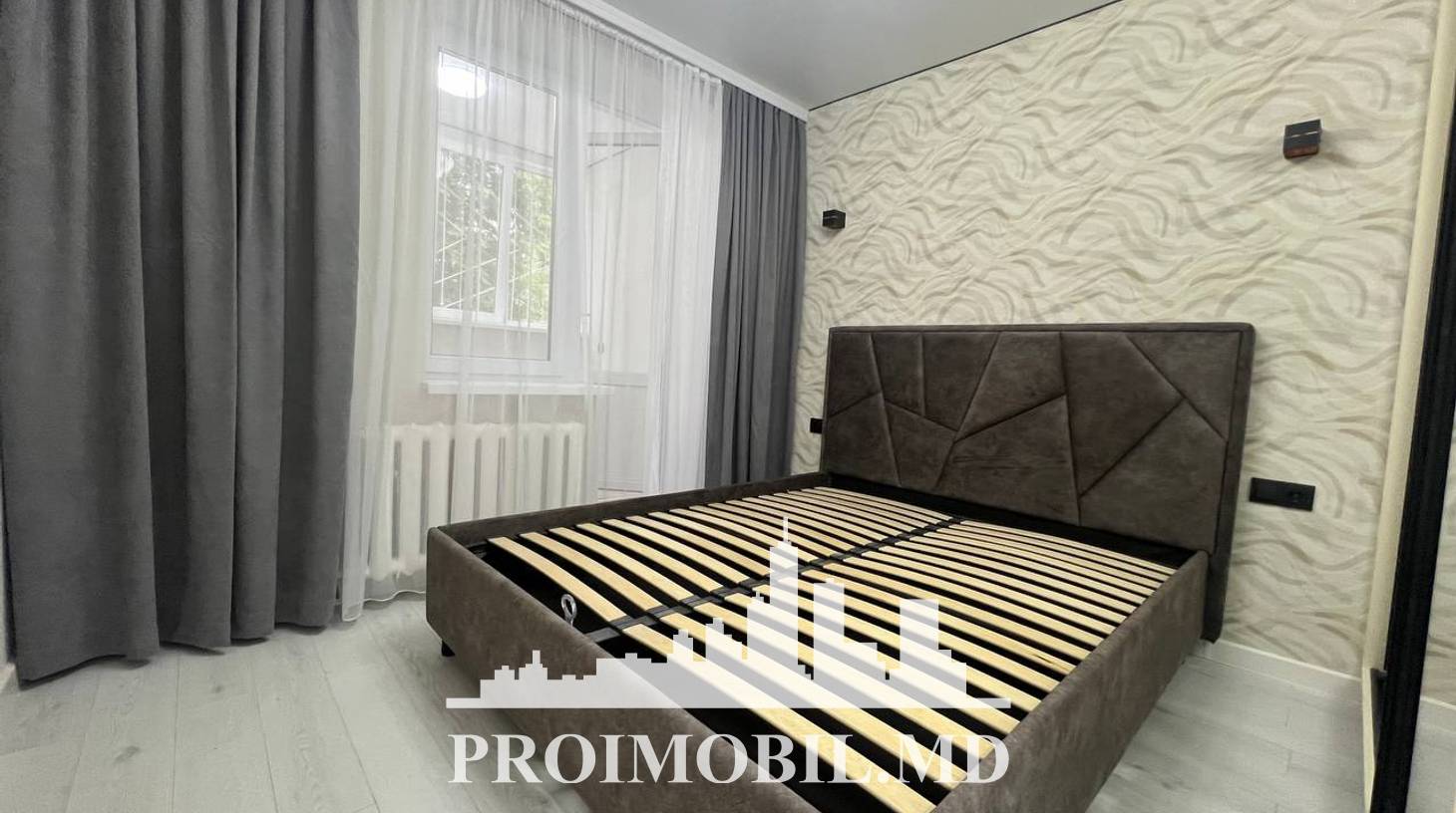 https://images.proimobil.md/2GaSp9QVUscVhbVLd5sdC5k8ZbSwhiHQXgyda2myWPE/watermark:0.75:so:0:30:0.39/resize:fill:1460:816:1/gravity:ce/bG9jYWw6Ly8vZXN0YXRlL2xyL2ZmMTU4MDIyLTAwOGMtNDJhYS05NGQ4LWQ3YWI2MmZlNjJiNi5qcGVn