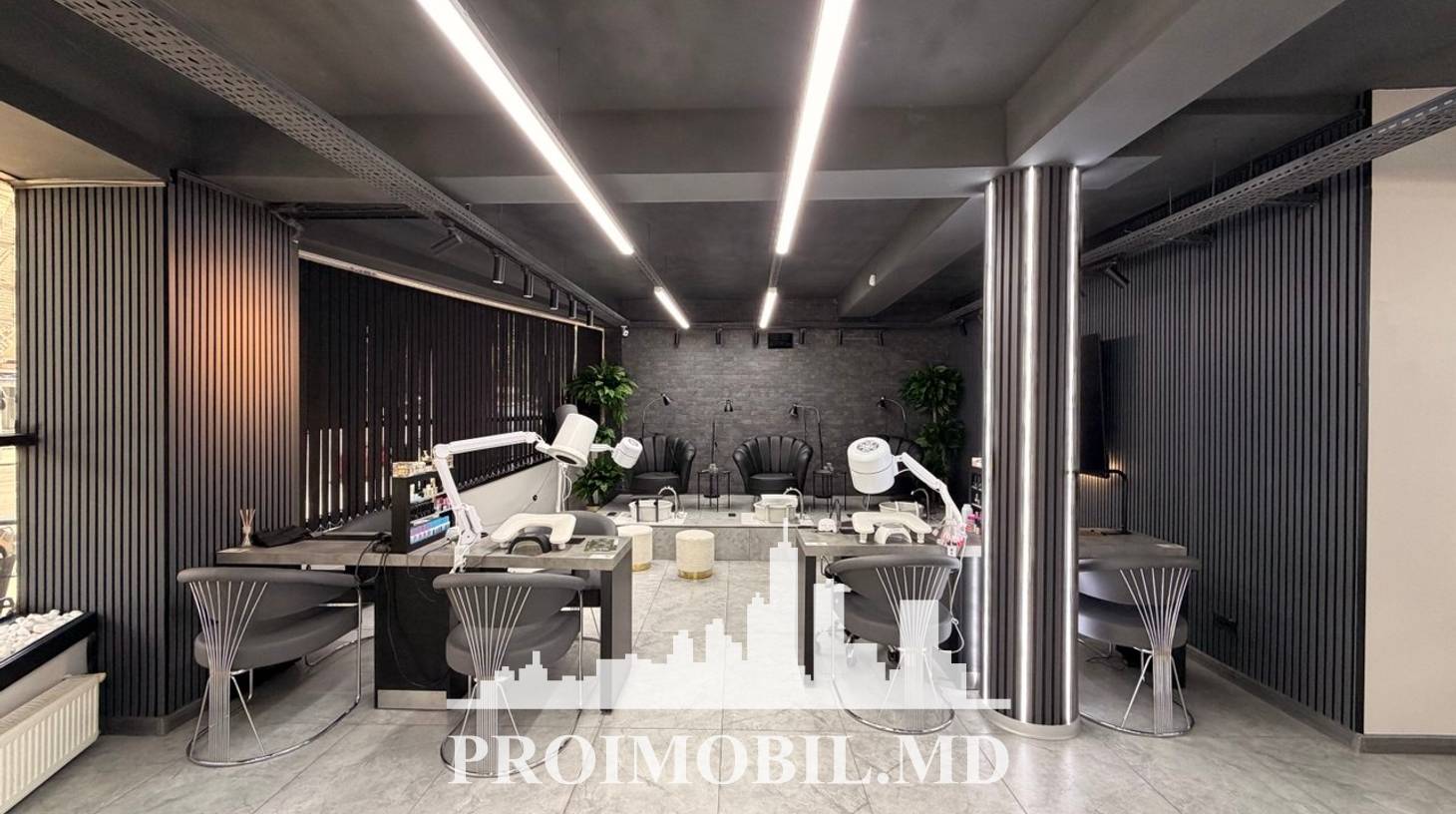 https://images.proimobil.md/2Kkm_0_PqDN1nlN3Dlhyt6FqwBYS1rvnLwKPwBjowsM/watermark:0.75:so:0:30:0.39/resize:fill:1460:816:1/gravity:ce/bG9jYWw6Ly8vZXN0YXRlL2xyLzlkZDQyNThiLTM5MzEtNDAxMi04NGU1LWQ2MzAzZmY0MWMyZS5qcGVn