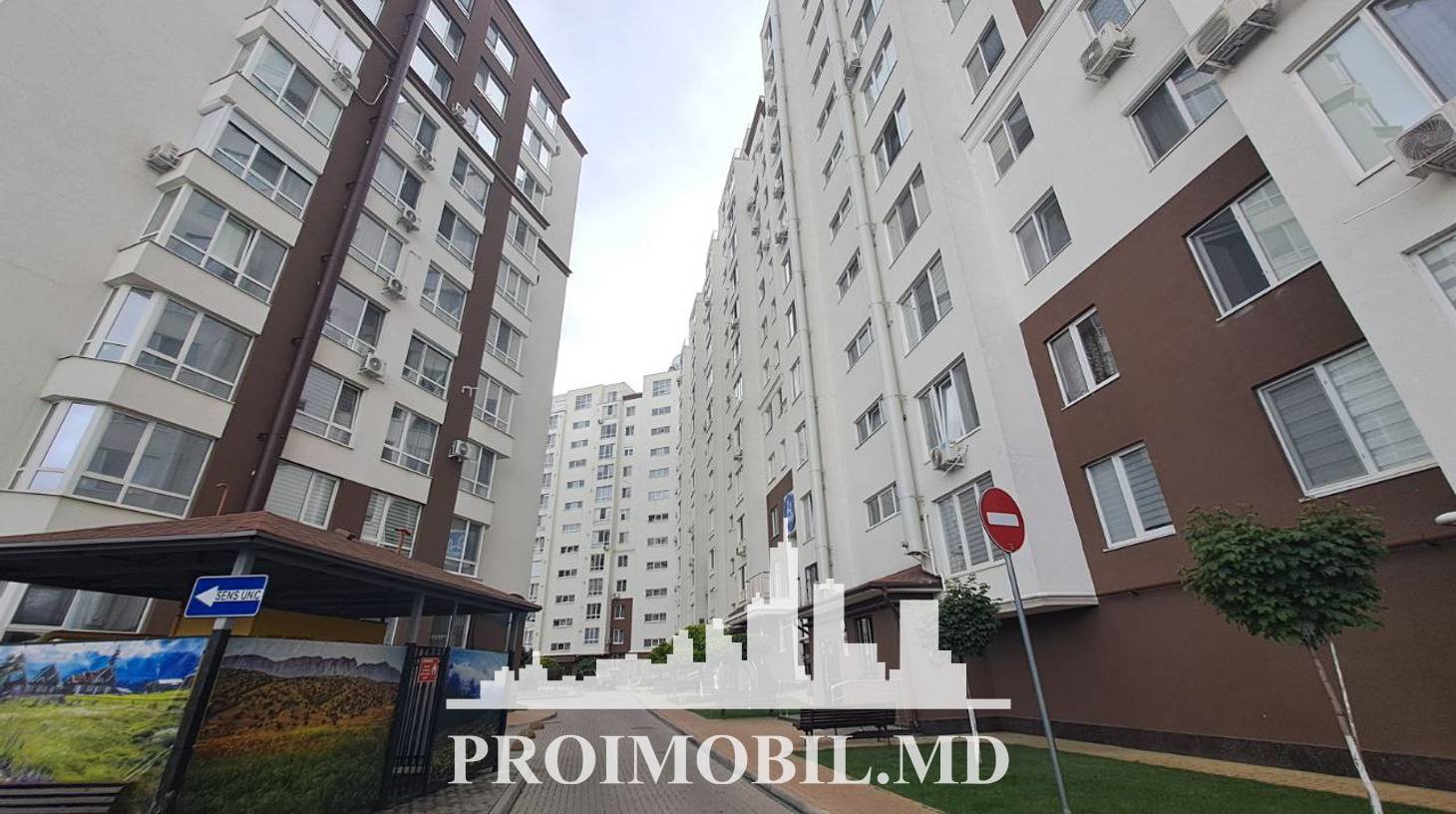 https://images.proimobil.md/2LEgzJK_oTQzKbpqge0lCvl5O30VgHjCqyAeAFU9PuE/watermark:0.75:so:0:30:0.39/resize:fill:1460:816:1/gravity:ce/bG9jYWw6Ly8vZXN0YXRlL2xyL2E1ZDU4NjVjLWZjMGEtNGEyNC04ZDU3LTZmZDNiMGJhZTkyZS5qcGVn