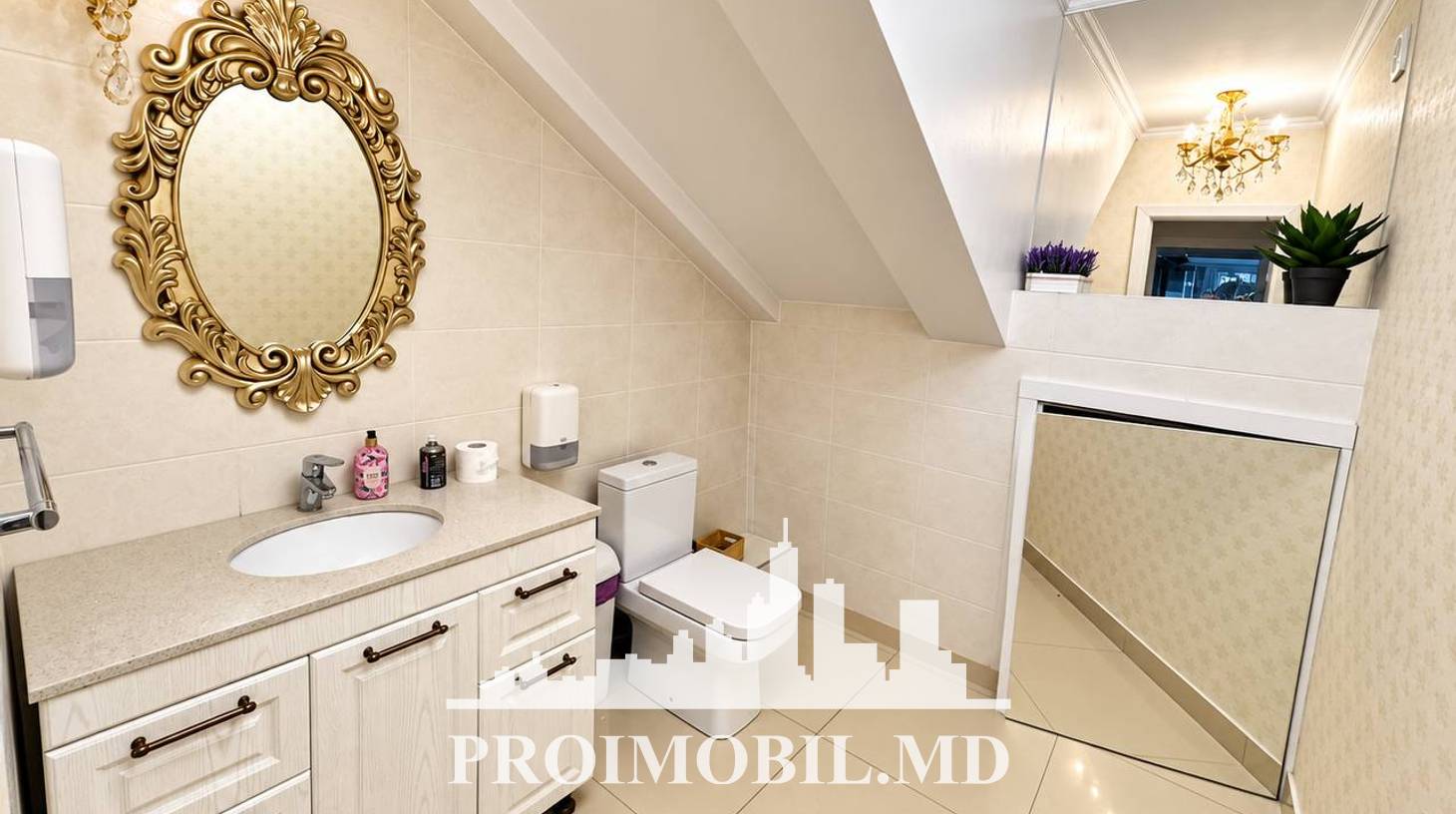 https://images.proimobil.md/2SElvxca-Pdp2SjiM1mbMDkOXide3GDtMwS3xgJN3xA/watermark:0.75:so:0:30:0.39/resize:fill:1460:816:1/gravity:ce/bG9jYWw6Ly8vZXN0YXRlL2xyLzM4MjljMGE1LTdlOTQtNGYyZC04Yzc5LTc5NWM2YTBiNjQzMy5qcGVn