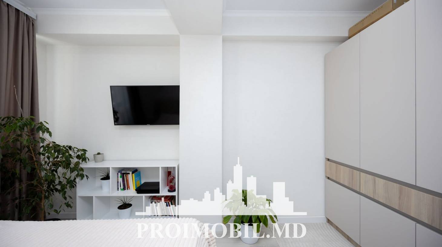 https://images.proimobil.md/2TEFONnX86bvt-56K-f3G-Q8Kh_a-1gt37YOaBfyT7E/watermark:0.75:so:0:30:0.39/resize:fill:1460:816:1/gravity:ce/bG9jYWw6Ly8vZXN0YXRlL2xyL2E0M2RhMmRhLTVmMTMtNGE4NC1iZmU2LWM2ZWY1YmU1ZmNlNi5qcGVn