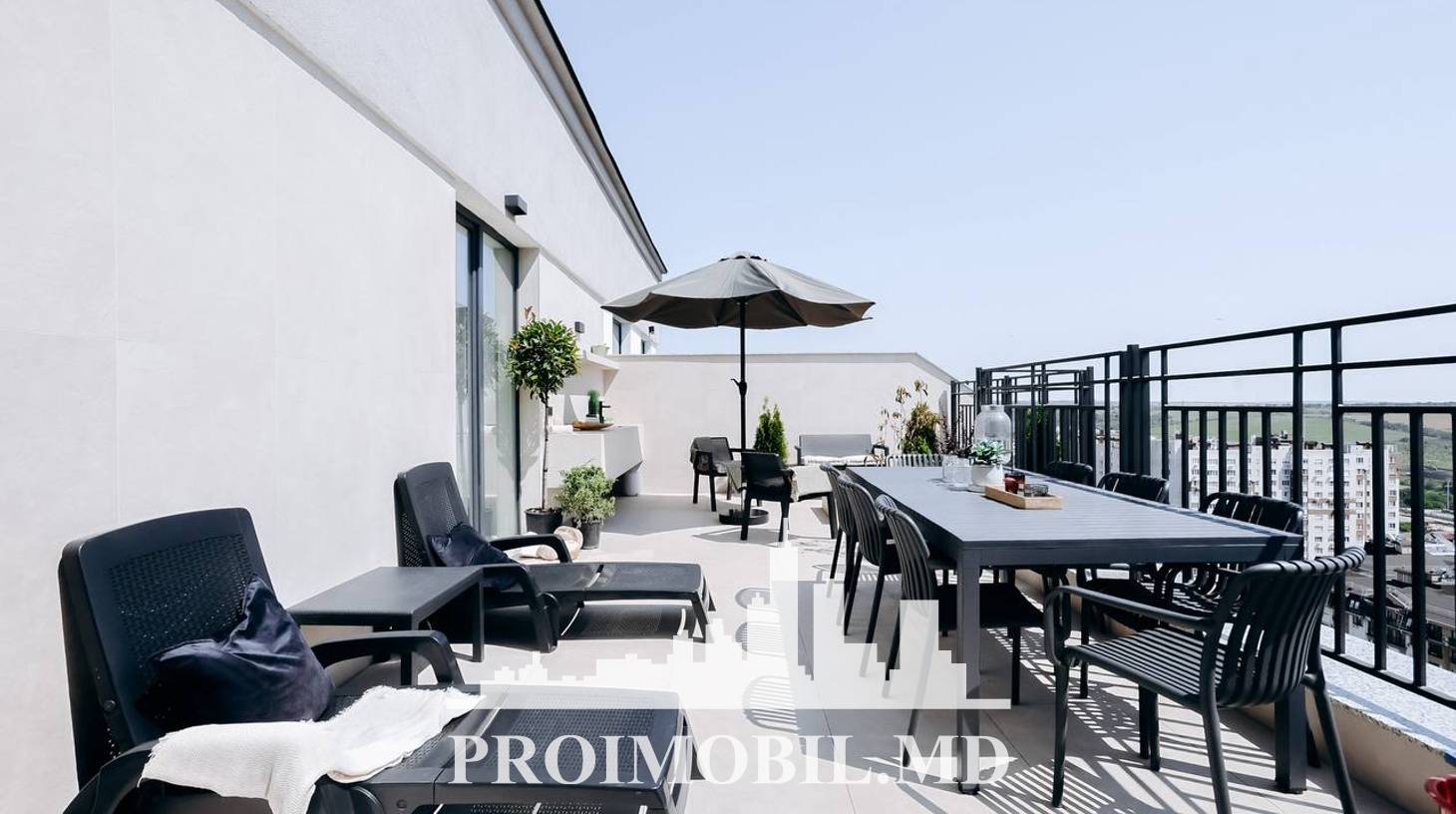 https://images.proimobil.md/2W0RWndBKtbADSM4Qln3XvWrFdjzzce-vegerGZH3c0/watermark:0.75:so:0:30:0.39/resize:fill:1460:816:1/gravity:ce/bG9jYWw6Ly8vZXN0YXRlL2xyL2RkYzc0MTAzLTIwZDgtNDFmYS1iZGYzLTE3Y2FkMjg3ZDFiMS5qcGVn