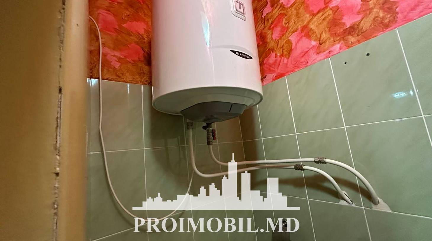 https://images.proimobil.md/2ZpXPZ-shI987v2IYIrF8FqkJAYrqWIRjI3NKft8X2g/watermark:0.75:so:0:30:0.39/resize:fill:1460:816:1/gravity:ce/bG9jYWw6Ly8vZXN0YXRlL2xyLzk4ZWQ2MTllLTM1ZmMtNGNhNC05MzMzLTFhZmNiY2EyMDE1MC5qcGVn