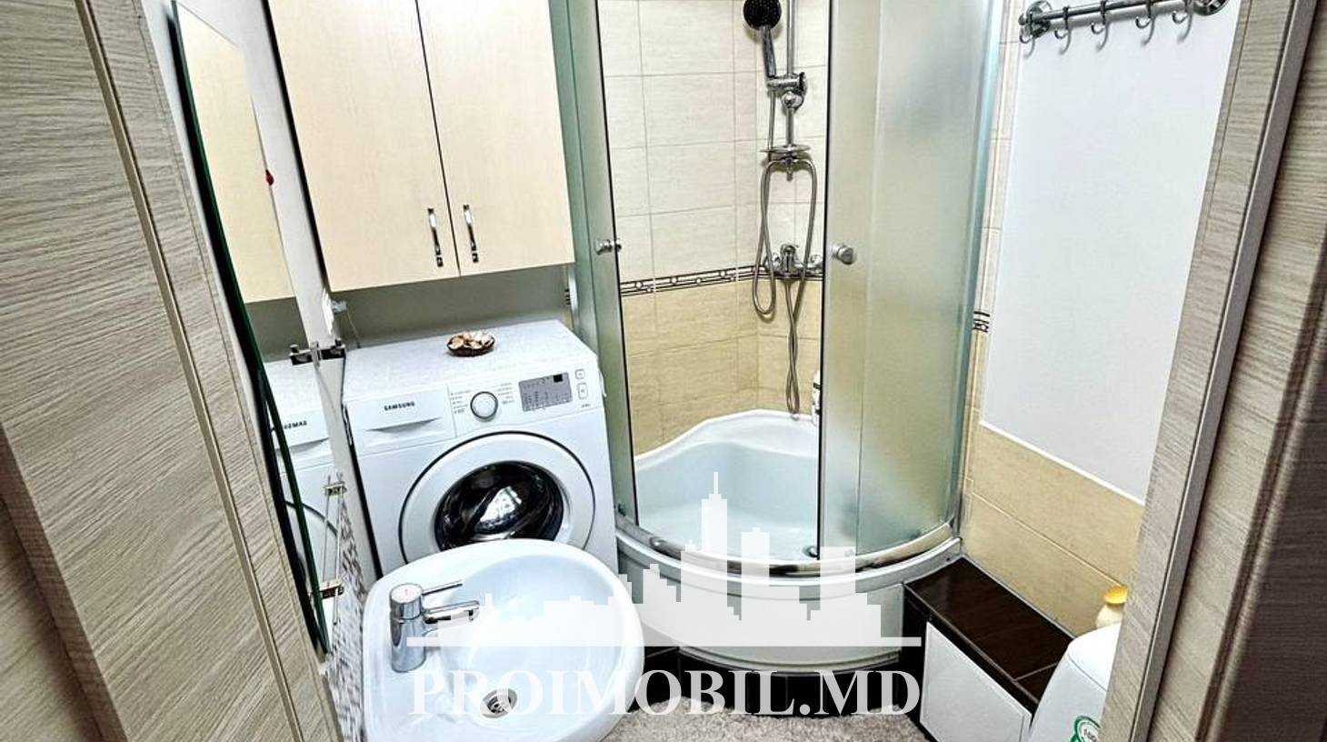 https://images.proimobil.md/2cQZRV0GwnKSszyx4b4esKgpM45obD6POq1oyXoQO4g/watermark:0.75:so:0:30:0.39/resize:fill:1460:816:1/gravity:ce/bG9jYWw6Ly8vZXN0YXRlL2xyLzczNTUzOTU4LTI3NWUtNGMzMi1iMGNhLTM2Yjc2YmEyMDI0OC5qcGVn