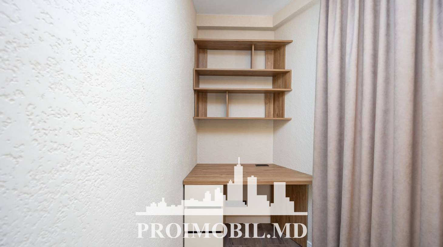 https://images.proimobil.md/2hSqWy65PpYl3al-qZYUQvwqkQThX-x6x_4kzTawR8o/watermark:0.75:so:0:30:0.39/resize:fill:1460:816:1/gravity:ce/bG9jYWw6Ly8vZXN0YXRlL2xyL2FlZWMyMWUyLWE3OTUtNDVjMC05MWIwLTFiMzNlNDU2ZTY1OC5qcGVn