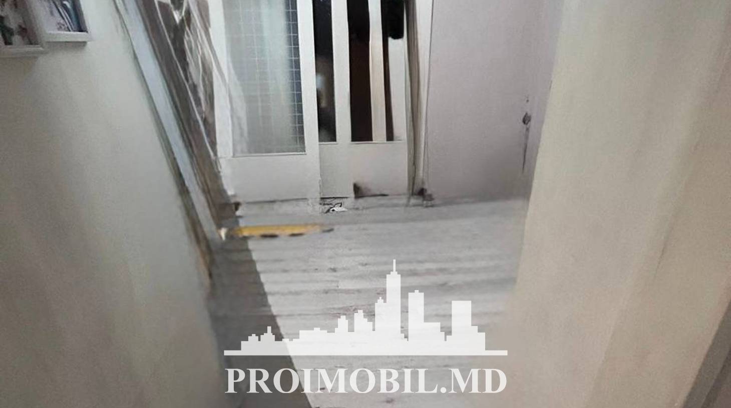 https://images.proimobil.md/2i4p1LHAhksTL9NuPO_WdJXj6R-xVTcR_jdZz_n0T1I/watermark:0.75:so:0:30:0.39/resize:fill:1460:816:1/gravity:ce/bG9jYWw6Ly8vZXN0YXRlL2xyL2Y2YWQ1YmRhLTE2MWYtNGI5OC1hNWNhLWFmZDg0MTQzNDRlOS5qcGVn