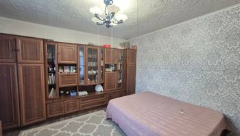 https://images.proimobil.md/2jUBPIpJj3zUFdbKGnnS_bZzBTZDJxPfSR4XTnB4OlA/resize:fill:350:198:1/gravity:ce/bG9jYWw6Ly8vZXN0YXRlL2xyLzI2NjBiM2UwLTM5MDktNGIxYi1hNzJiLTIwMGNhNDk3MGExNi5qcGVn