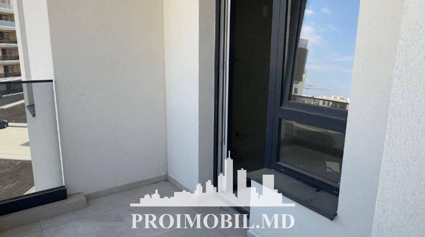 https://images.proimobil.md/2rNyYq9pfRe8pXw6Fzvdep_YpaEL58WX5y_Ez9MRub8/watermark:0.75:so:0:30:0.39/resize:fill:1460:816:1/gravity:ce/bG9jYWw6Ly8vZXN0YXRlL2xyLzJiZDE0N2FmLTA3Y2QtNGUzNi1iNzI2LTk2OWEyOGYyNDNhMS5qcGVn