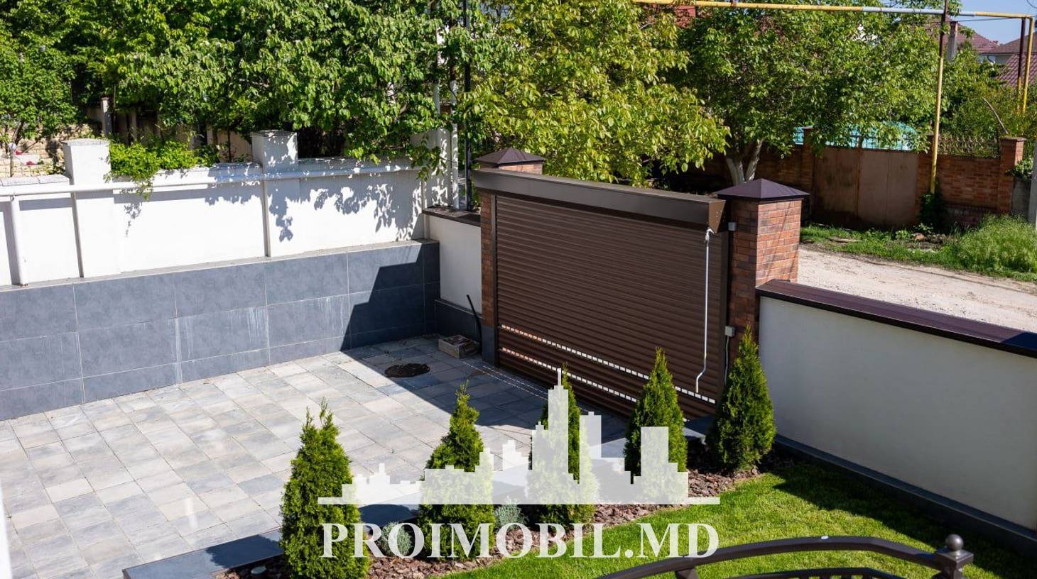 https://images.proimobil.md/2vPnJJBf40qBQldZAB8NNsT3Bm6dMnS-yJc90y-XZZs/watermark:0.75:so:0:30:0.39/resize:fill:1460:816:1/gravity:ce/bG9jYWw6Ly8vZXN0YXRlL2xyLzNhNDU1MTE0LTYzNjgtNGI4NC1hNDMxLTVhM2MyMjBhZWE0Mi5qcGVn