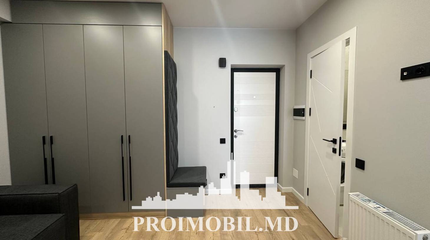 https://images.proimobil.md/2vWIGz-UE3TZeK7fNY7U-68L4eECzCrNuwAjAhVz9Gc/watermark:0.75:so:0:30:0.39/resize:fill:1460:816:1/gravity:ce/bG9jYWw6Ly8vZXN0YXRlL2xyLzhiZmMxNjhmLTAwZjQtNGJkOC04ODU2LTVkMjUyNzAzMWY0Yi5qcGVn