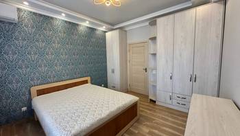 https://images.proimobil.md/2y7e_dGAn86VS367oZe3We0Mccd_-dtQLSUiv1yarY8/resize:fill:350:198:1/gravity:ce/bG9jYWw6Ly8vZXN0YXRlL2xyLzBmMzA5MTYzLWEwOTYtNDUwMy1hZWFmLWQ2MzU3ZWM5NGExMS5qcGVn